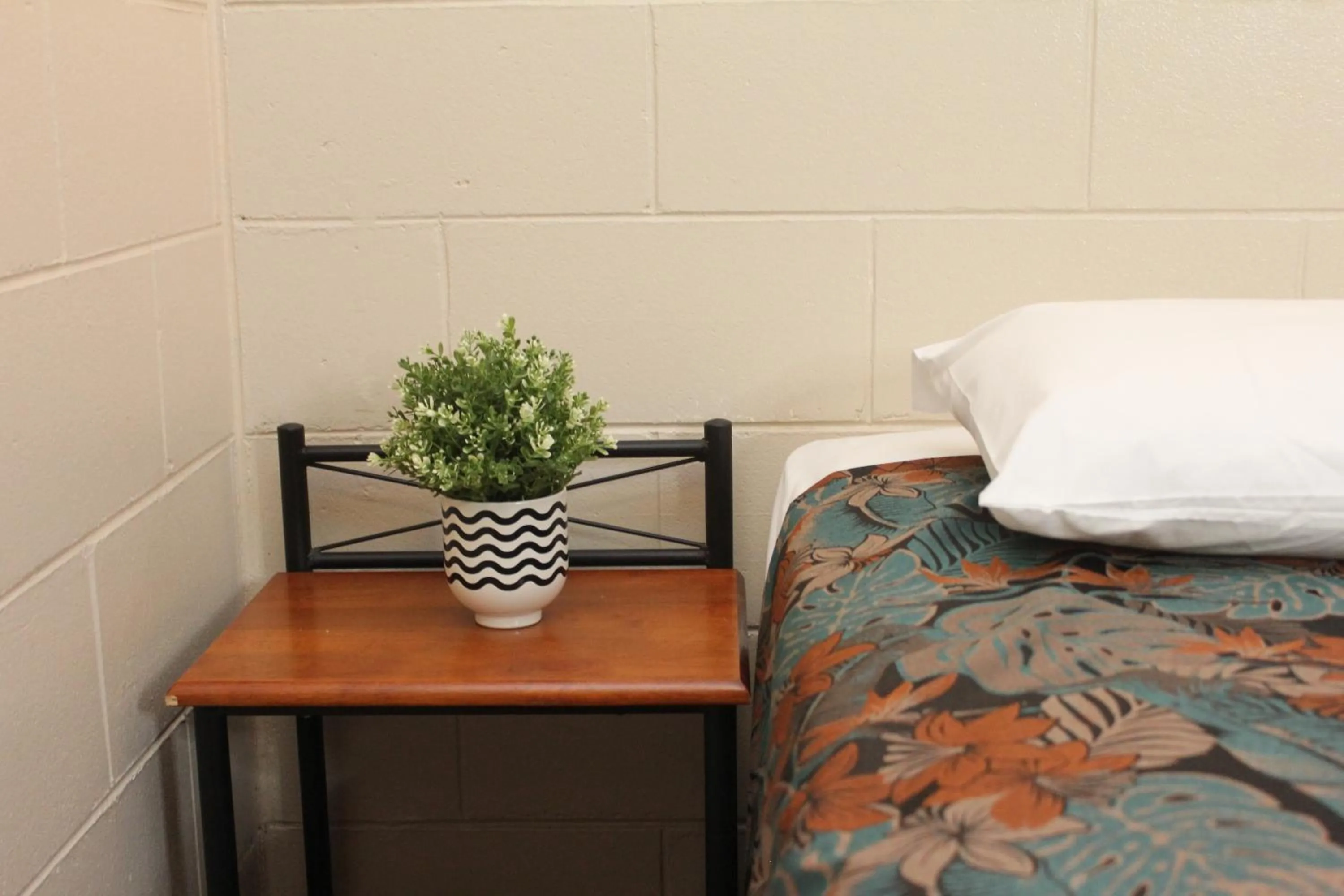 Bed in Demi View Motel