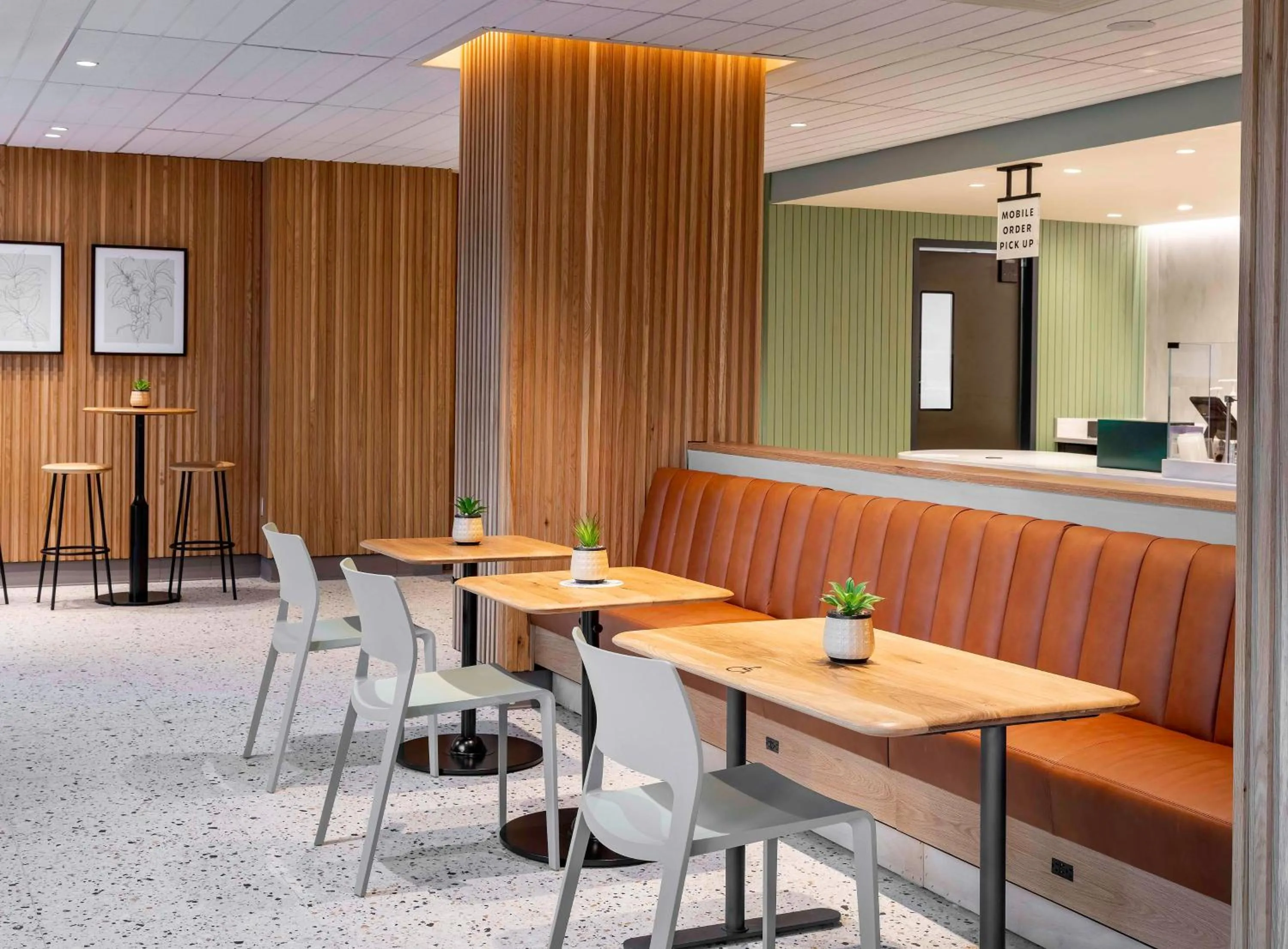 Restaurant/places to eat in Hilton Daytona Beach Resort