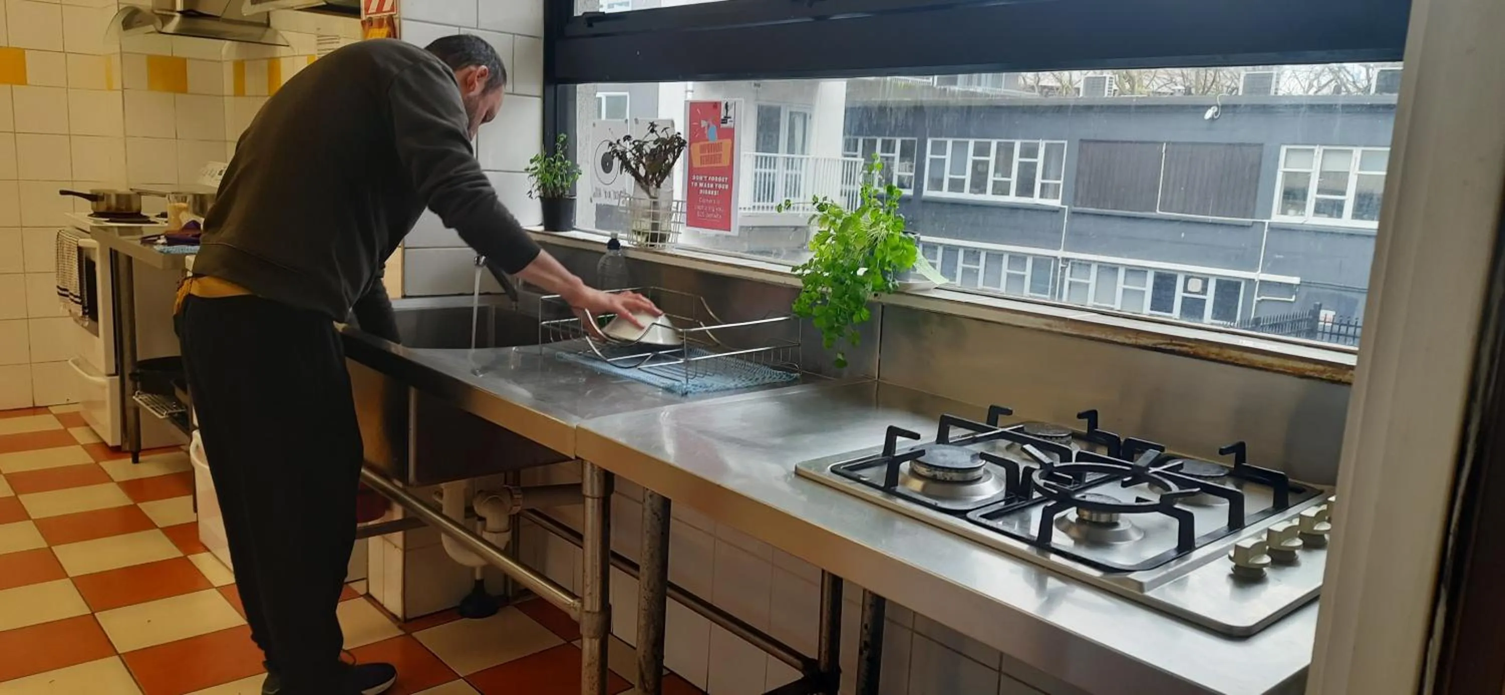 kitchen in Silverfern Backpackers