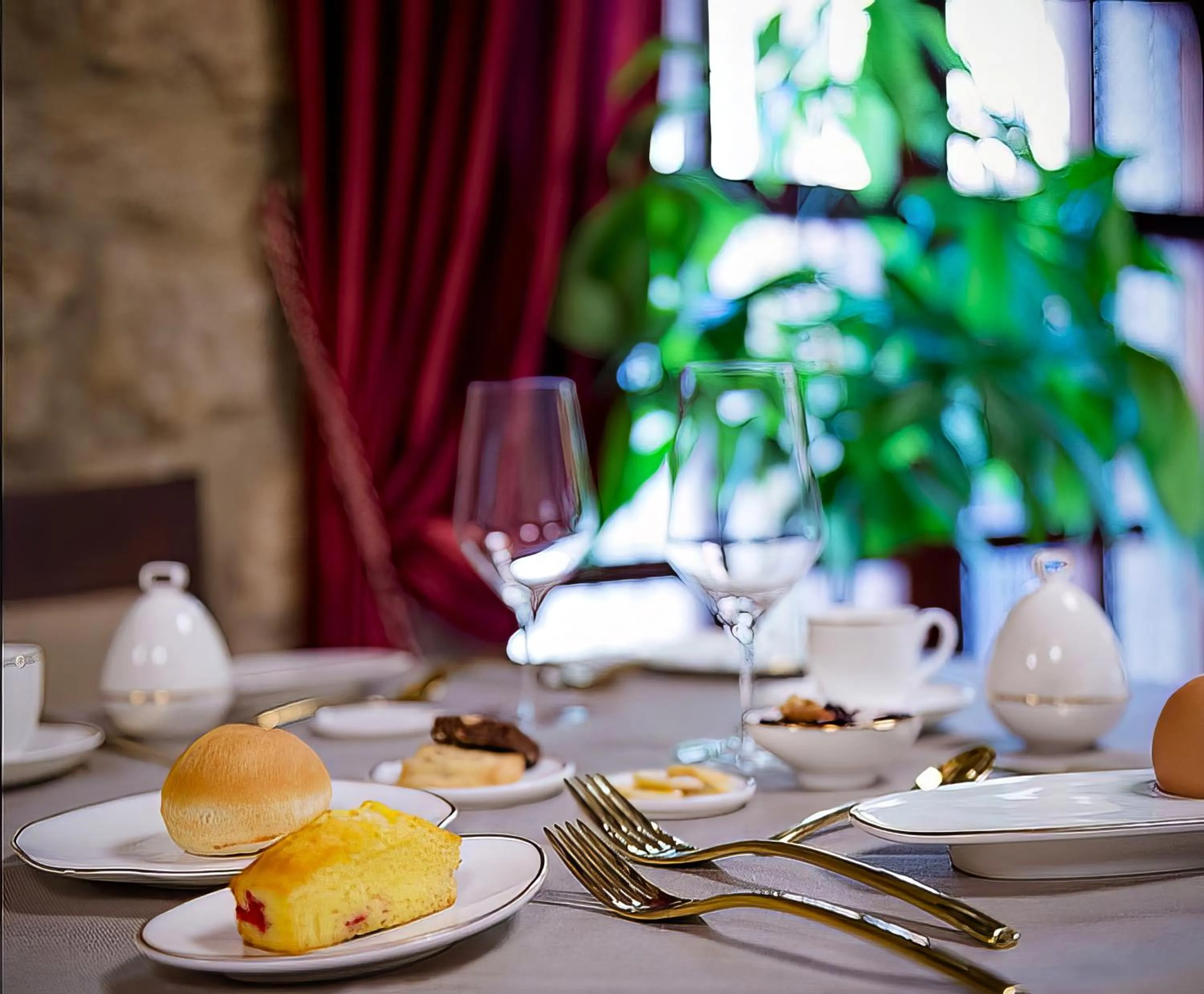 Breakfast in San Gemini Palace