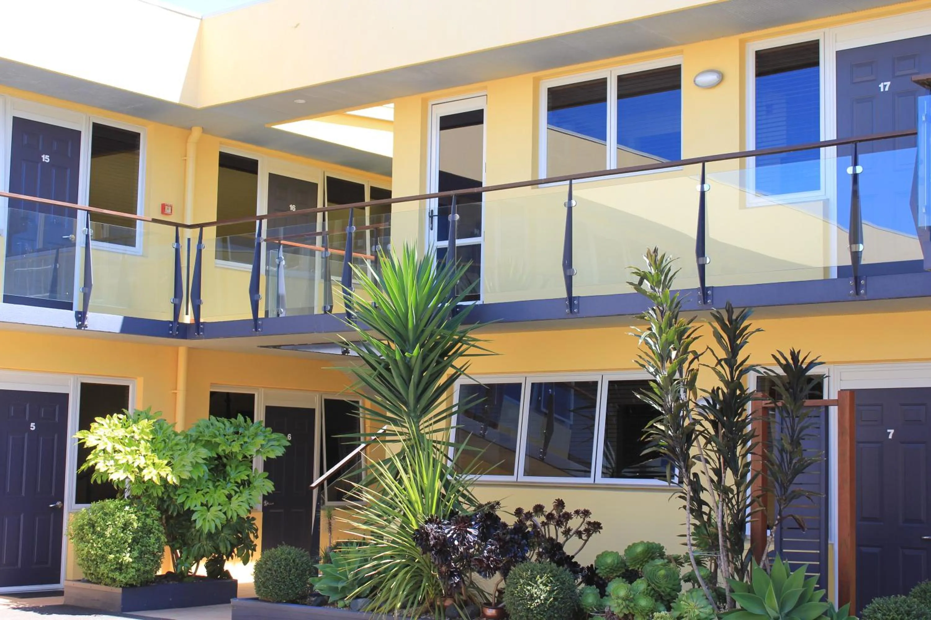 Facade/entrance in Harbour City Motor Inn & Conference