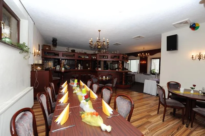 Restaurant/places to eat in Gasthof und Pension Zick