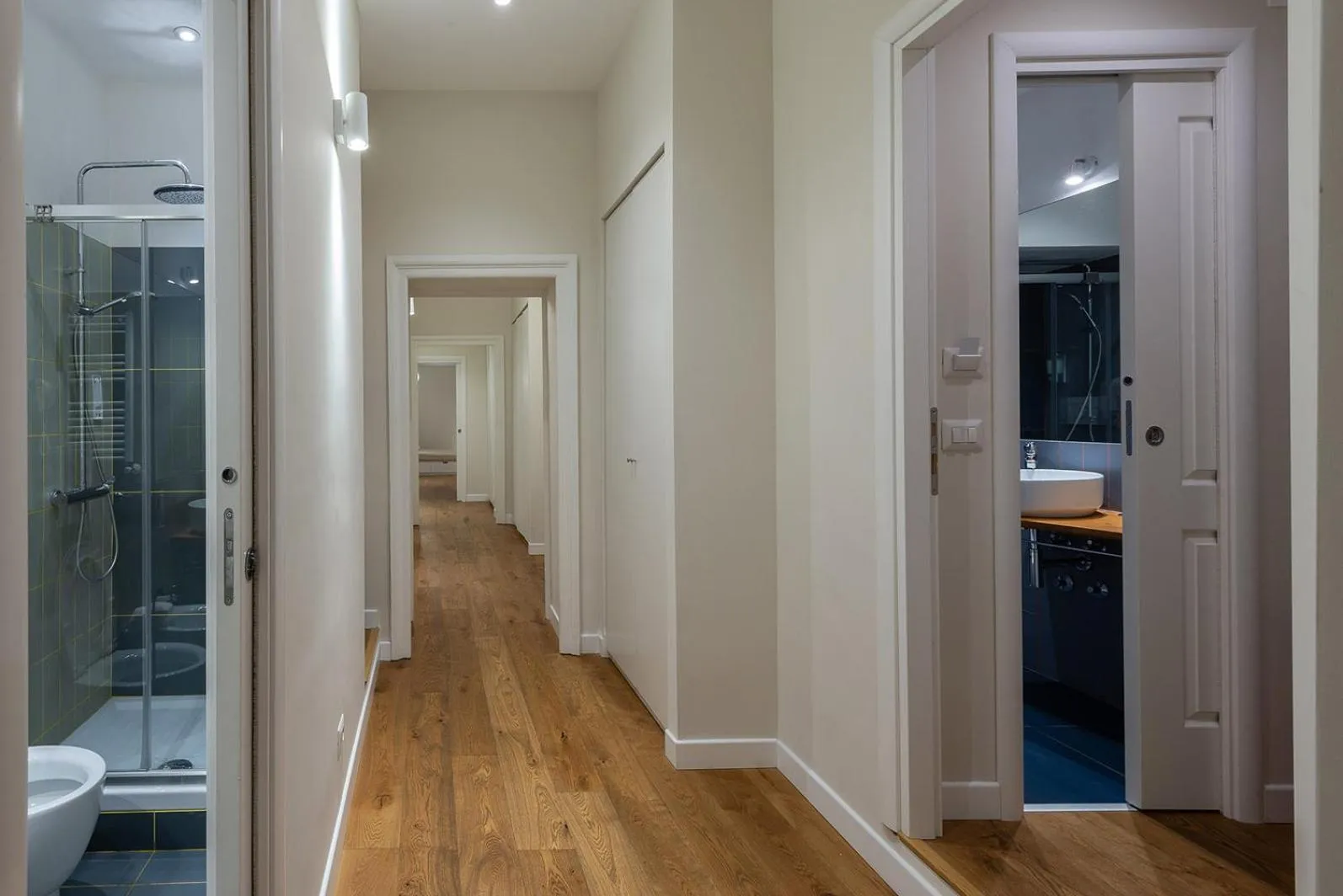 Decorative detail in Tula Inn