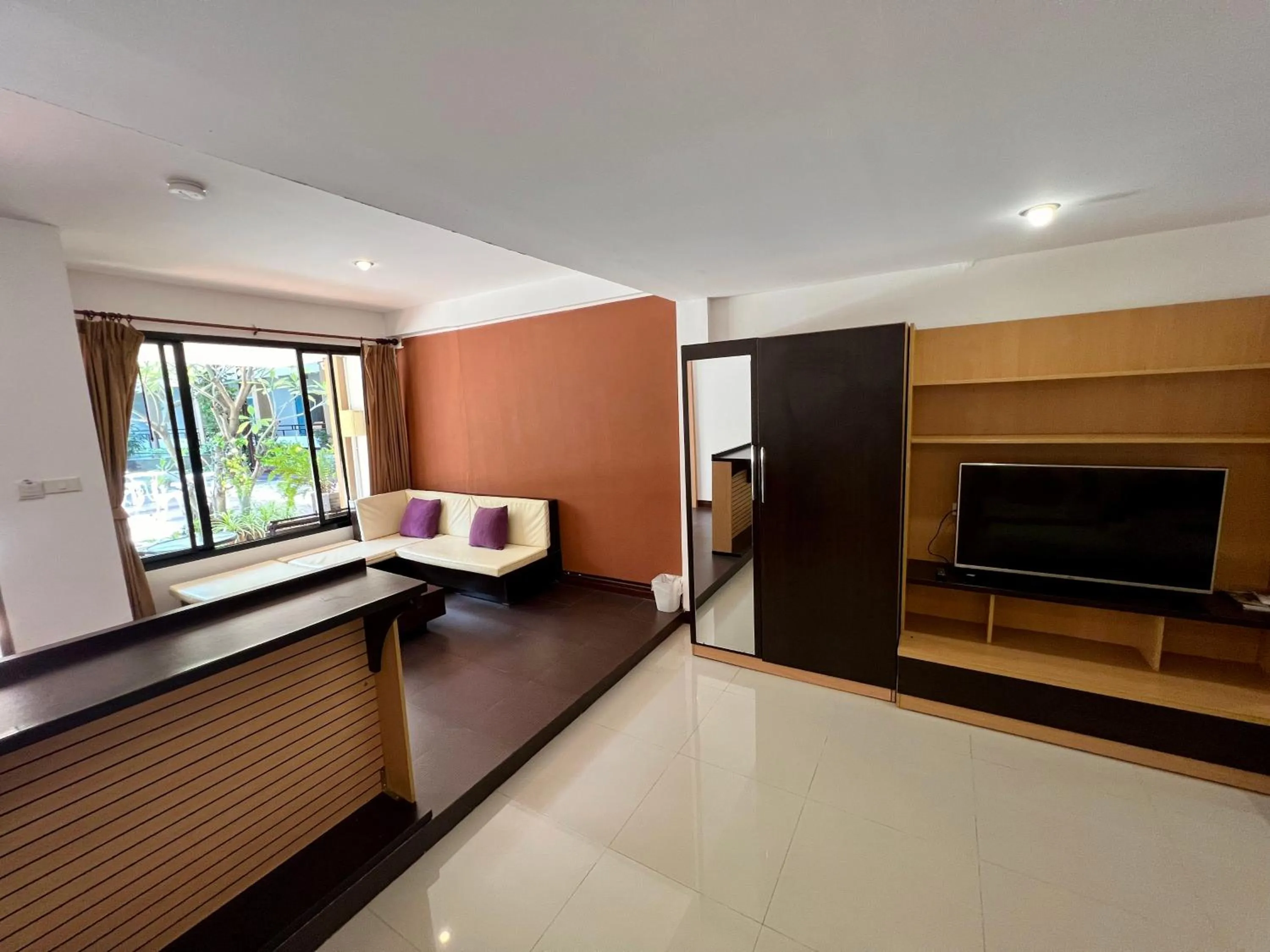 TV and multimedia in Hotel La Villa Khon Kaen