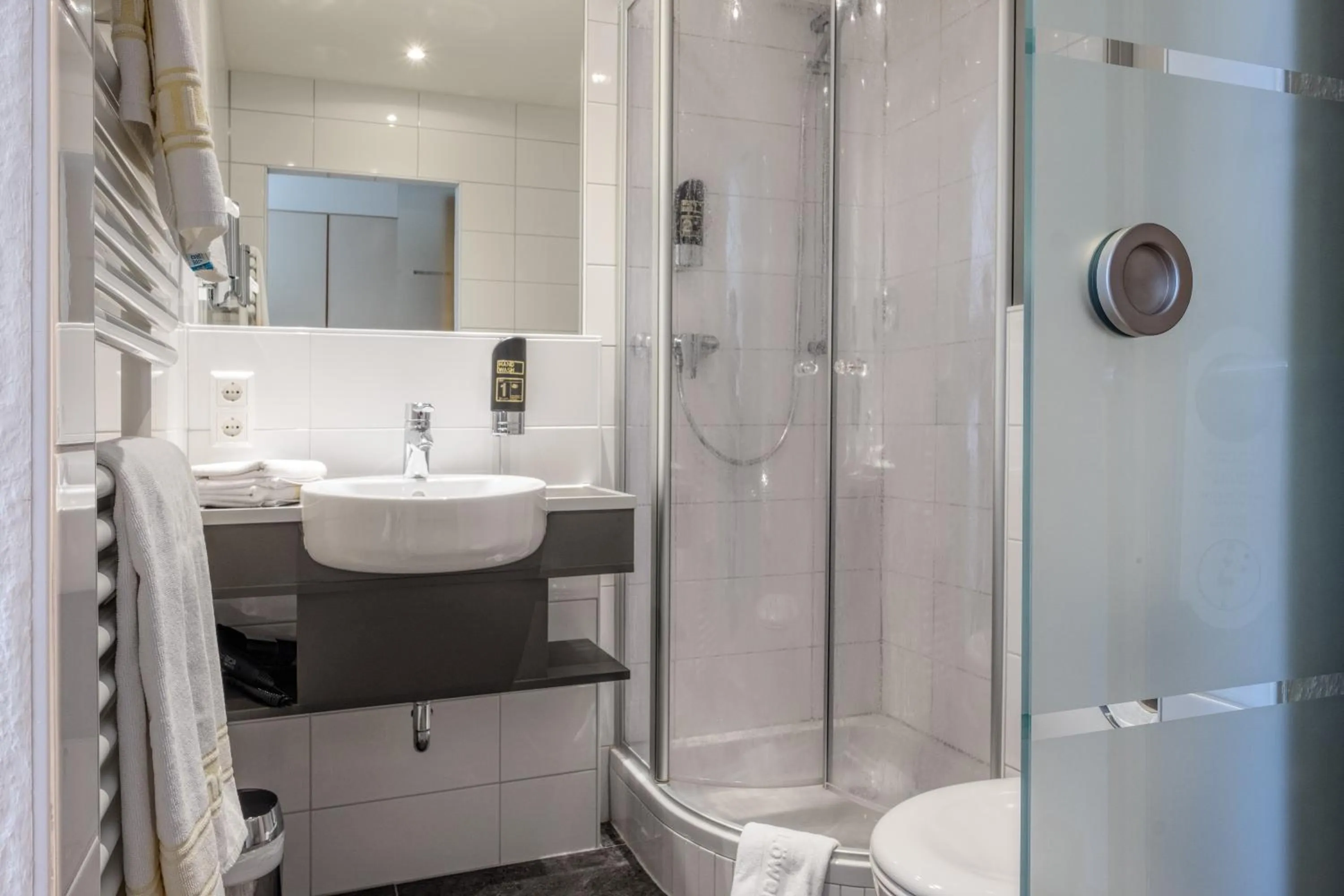 Shower in Gästehaus Goethe