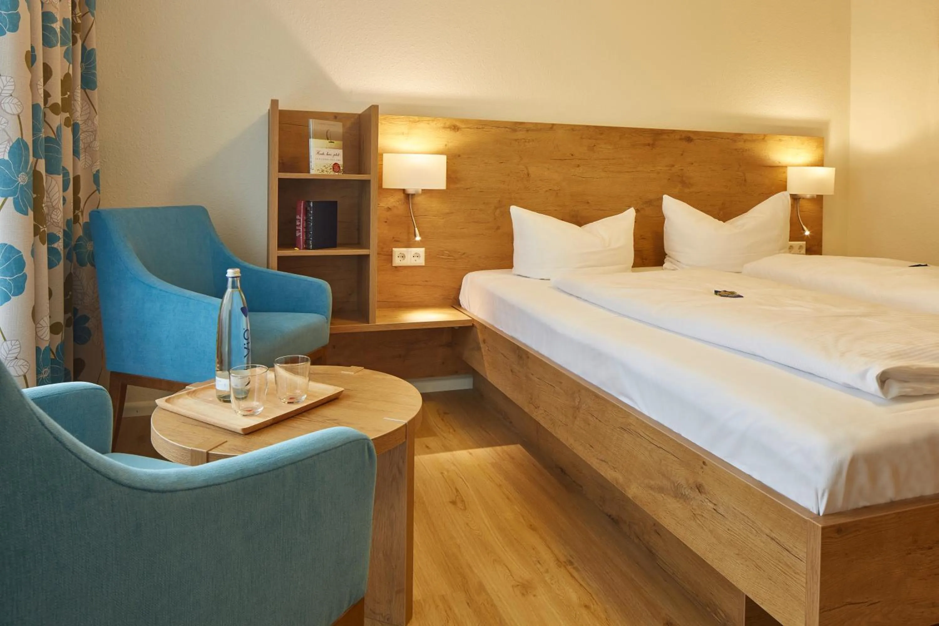 Photo of the whole room, Bed in Gästehaus Goethe