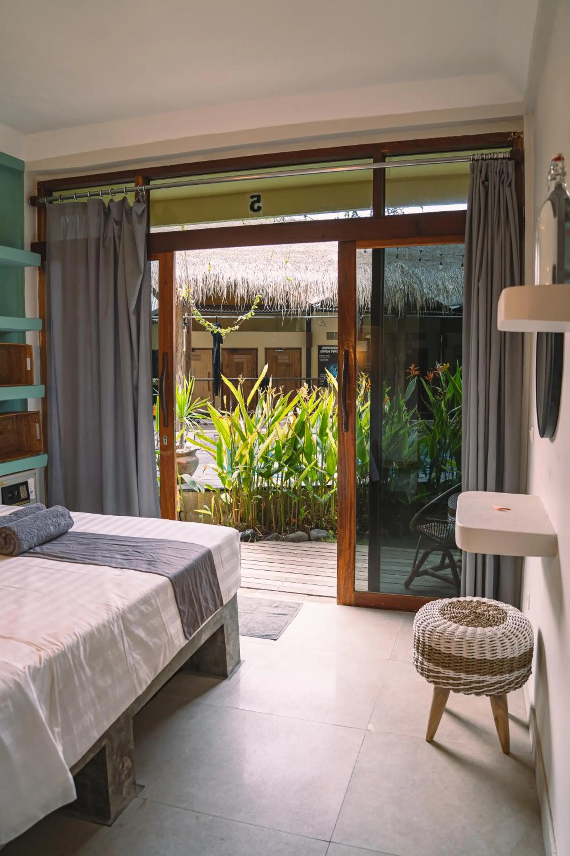 Bed in Gili Divers Hotel