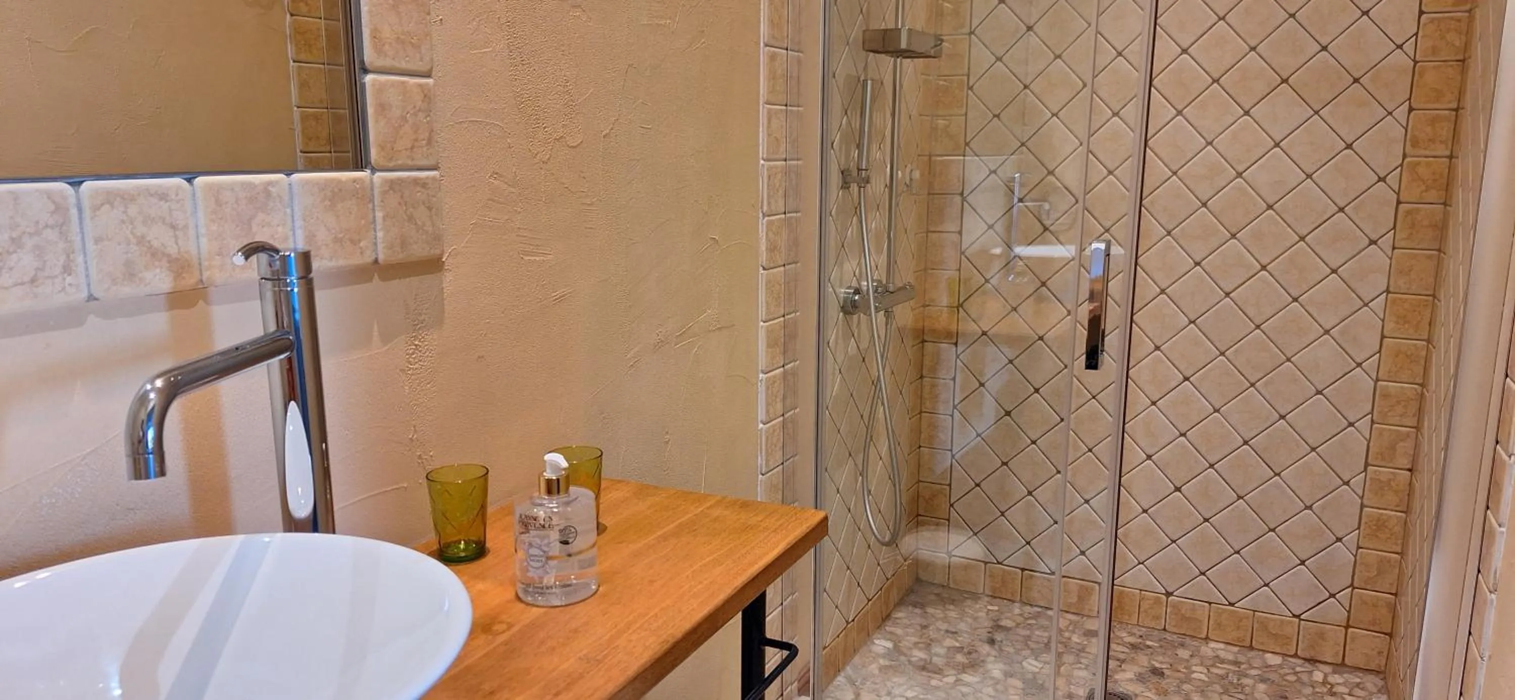 Property building in Château La Sabine