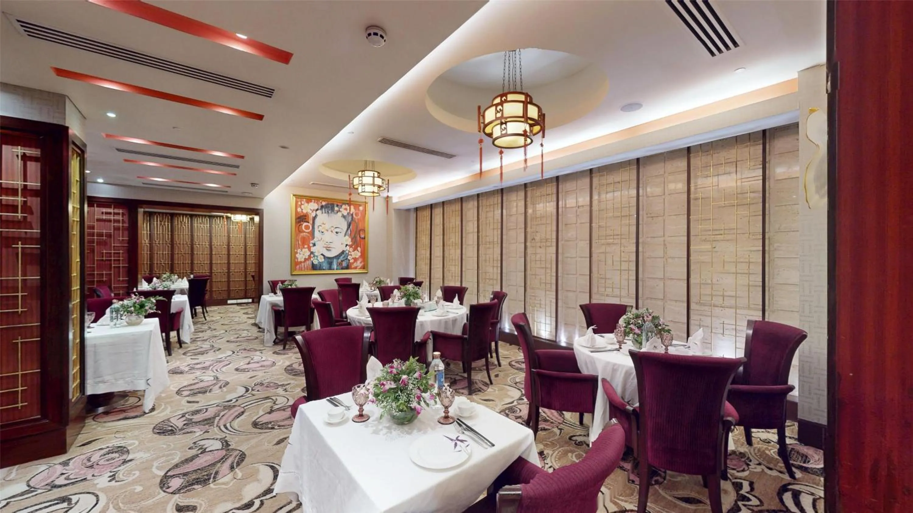 Restaurant/places to eat in Radisson Blu Hotel, Nagpur