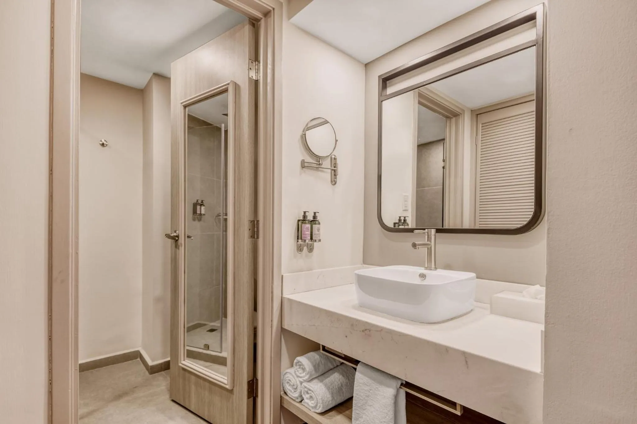 Bathroom in Fiesta Inn Oaxaca