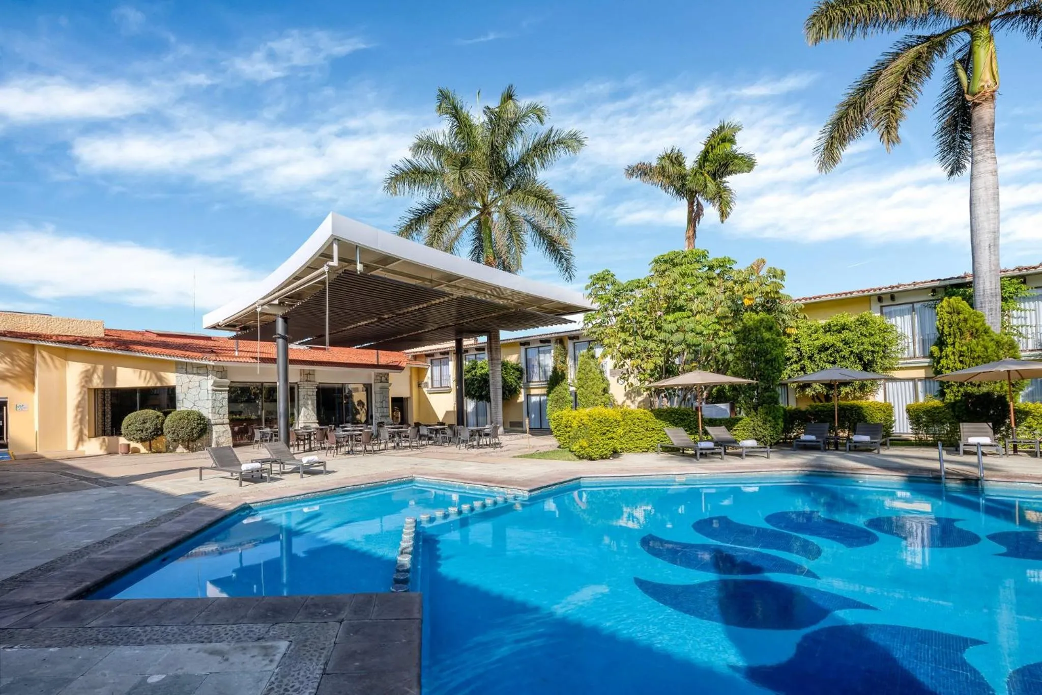 Swimming pool in Fiesta Inn Oaxaca