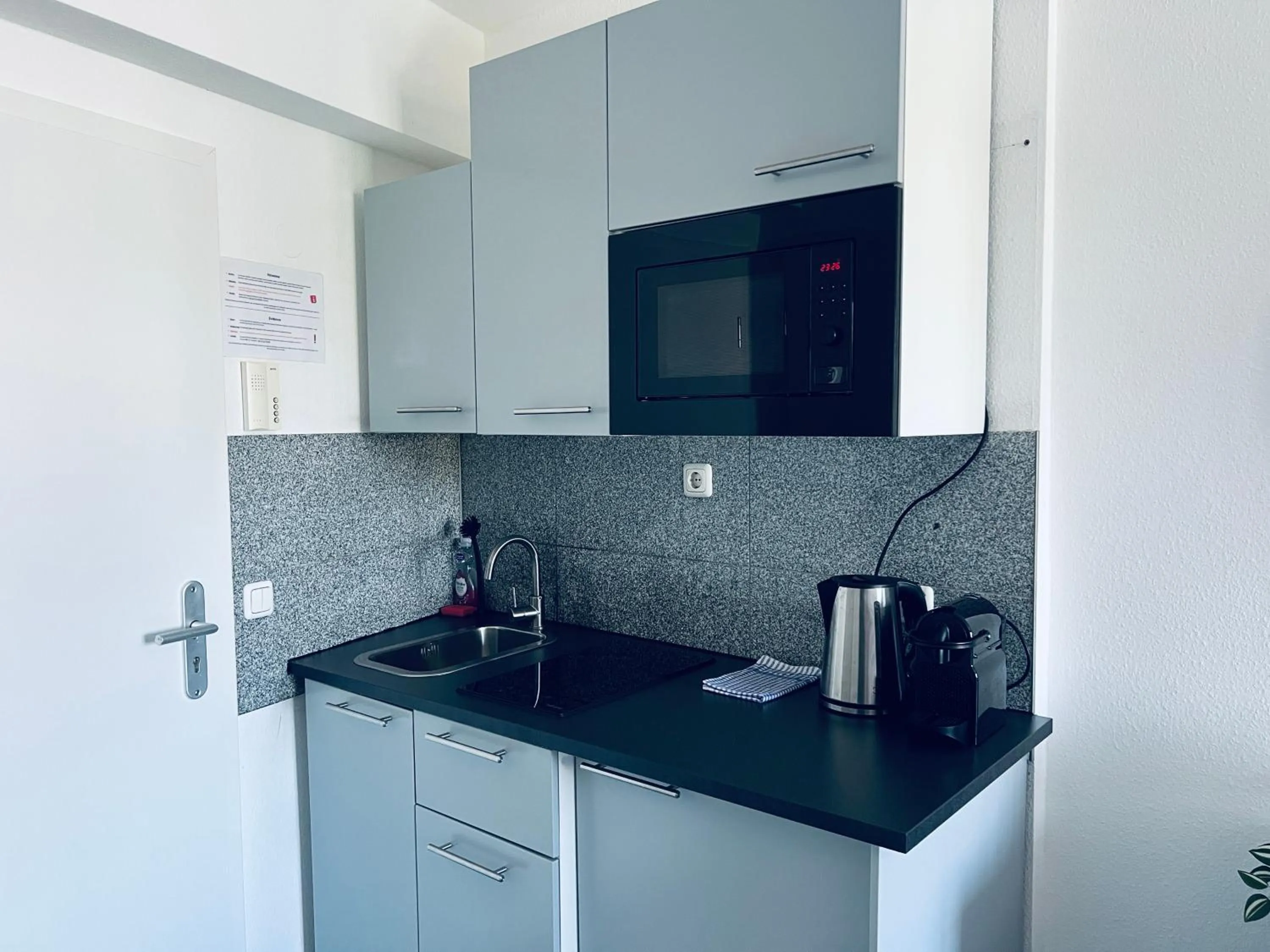 Kitchen or kitchenette in Lipp Apartments