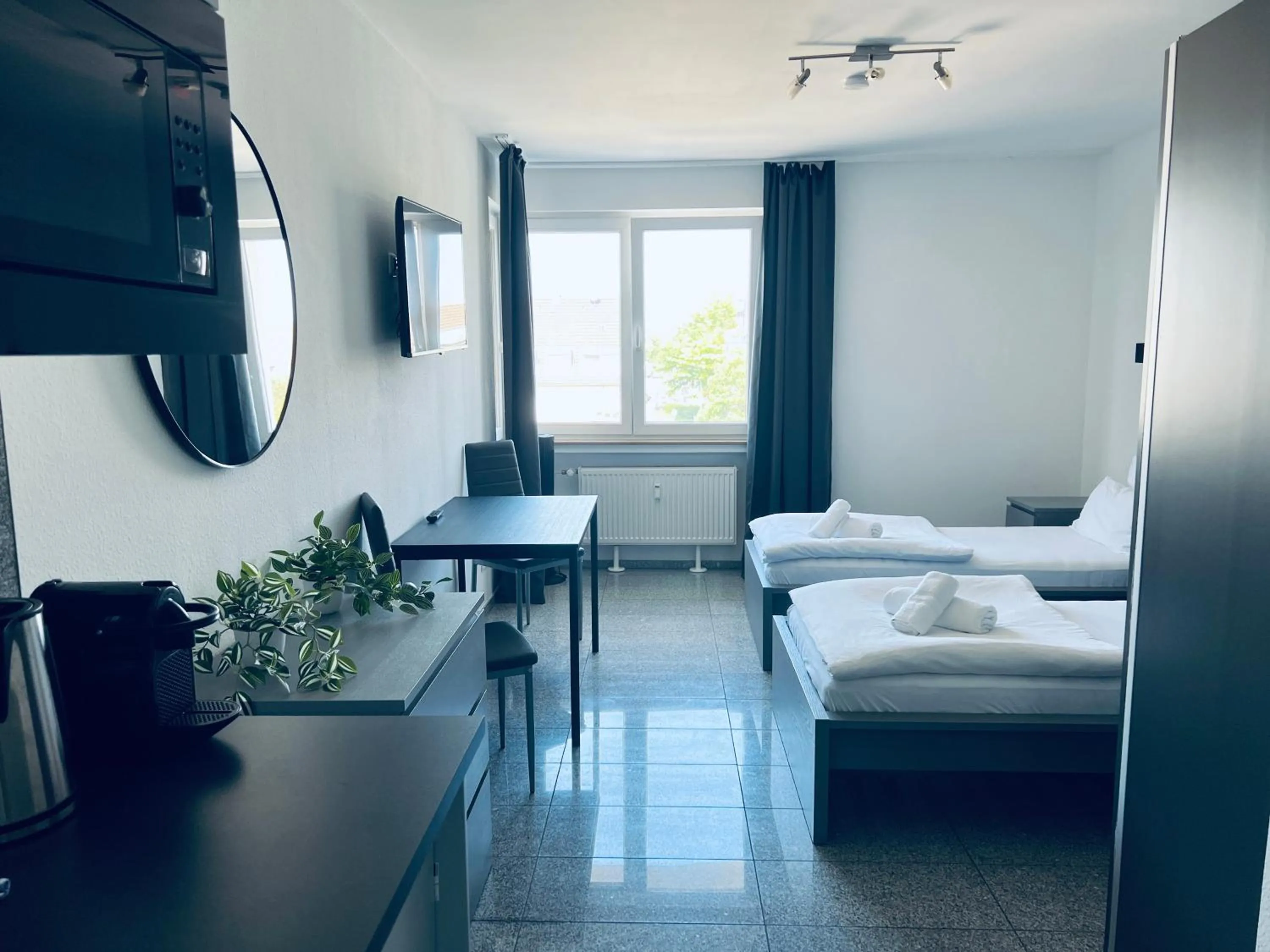 TV and multimedia, Bed in Lipp Apartments