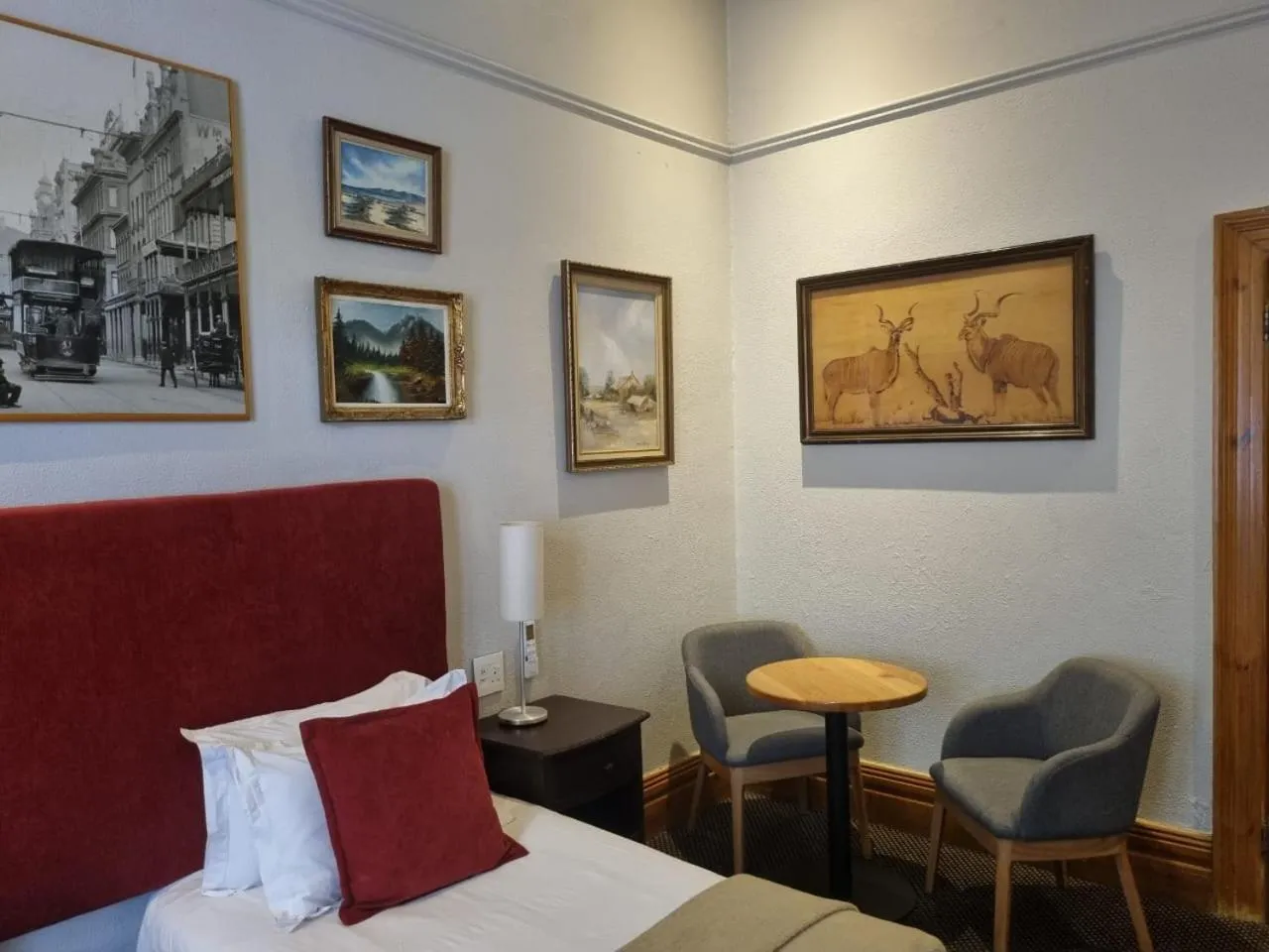 Bed in Ashanti Gardens Guesthouse