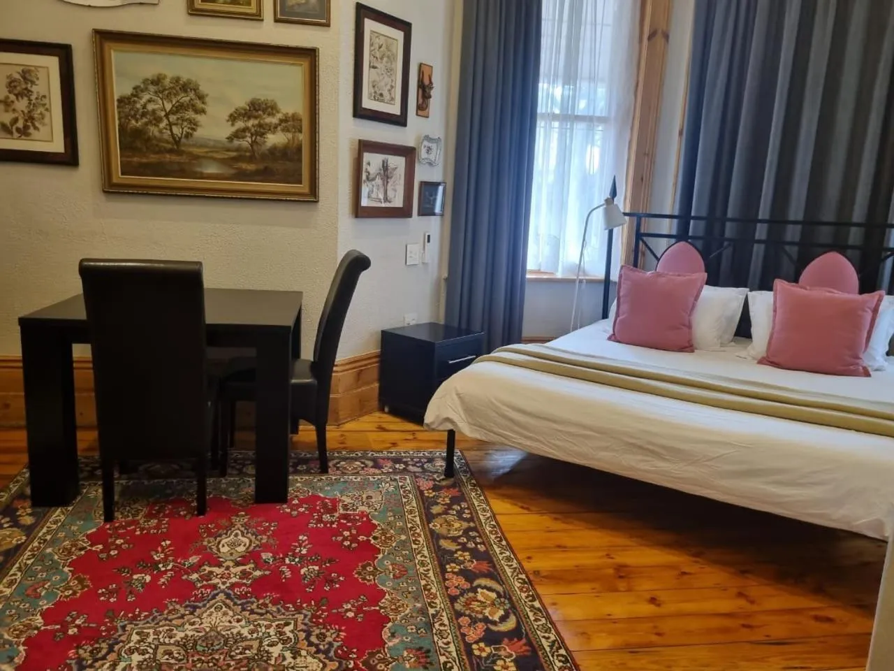 Bed in Ashanti Gardens Guesthouse