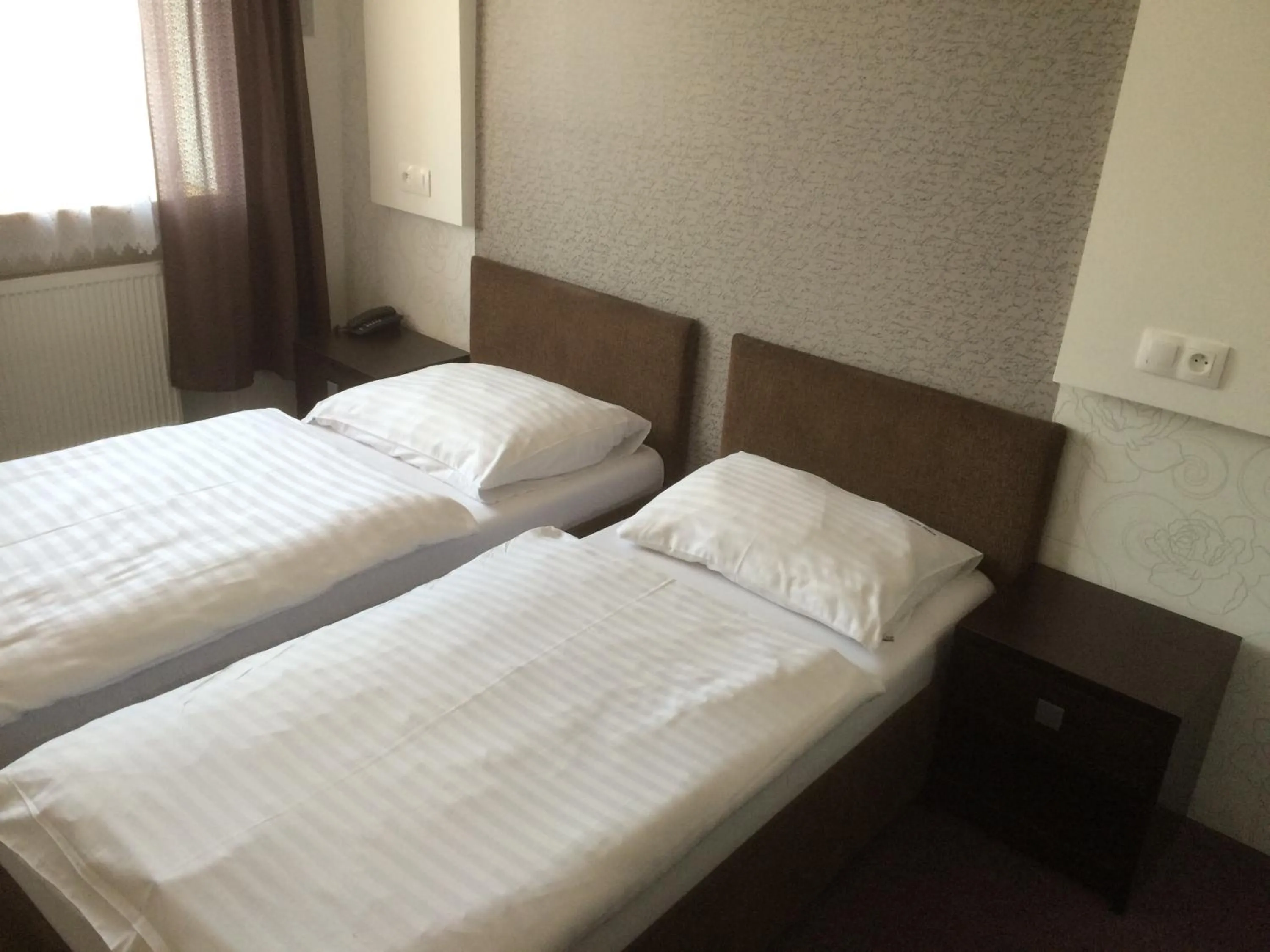 Day, Bed in Promohotel Slavie