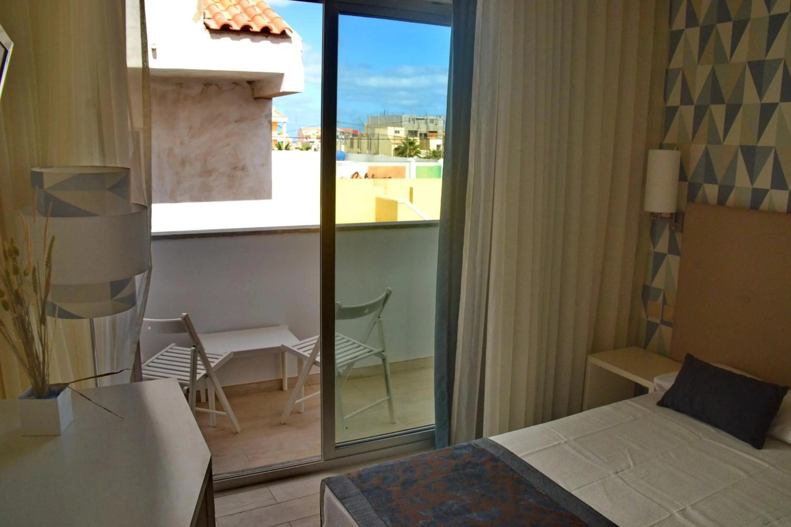 Balcony/Terrace, Bed in Ouril Hotel Julia