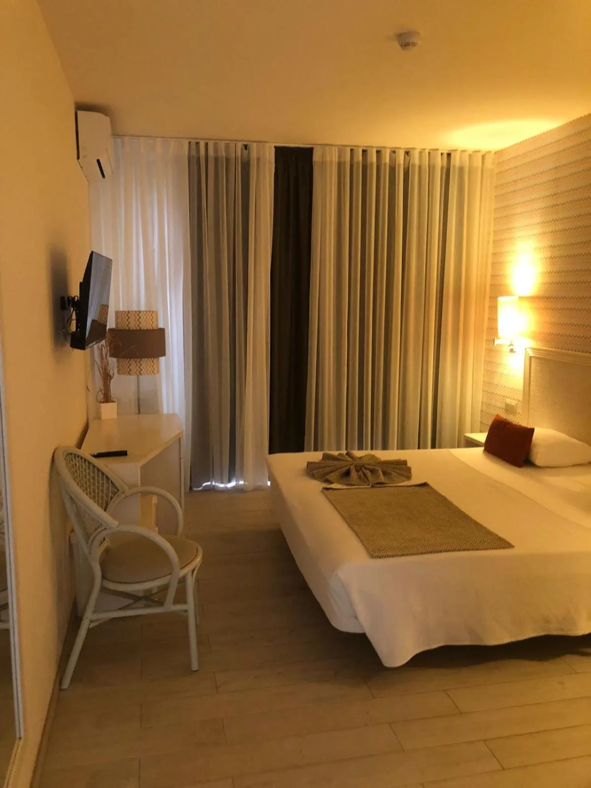 Bed in Ouril Hotel Julia