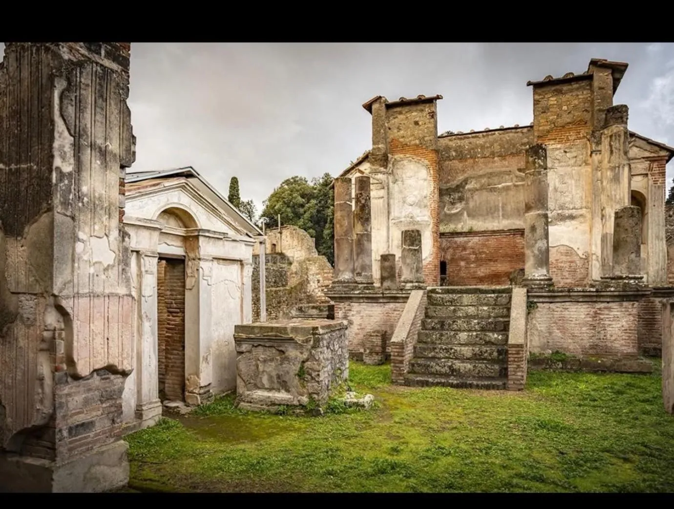 Nearby landmark in B&B Pompei Olympus