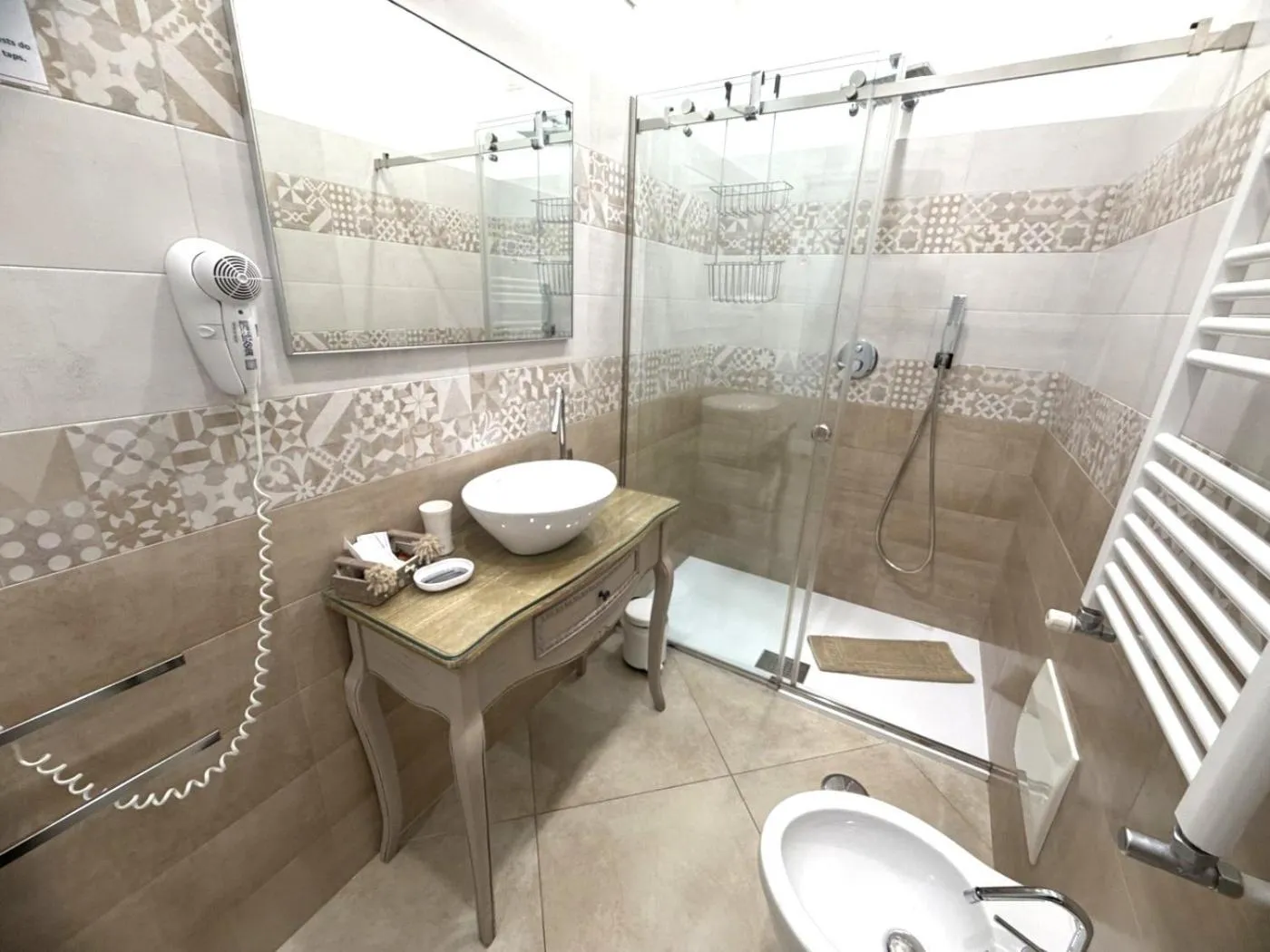 Shower in B&B Pompei Olympus