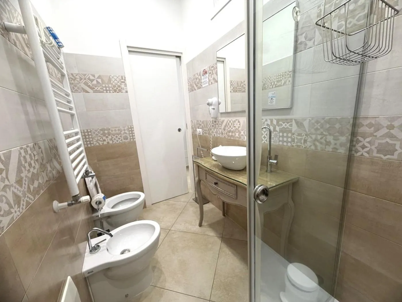 Shower in B&B Pompei Olympus