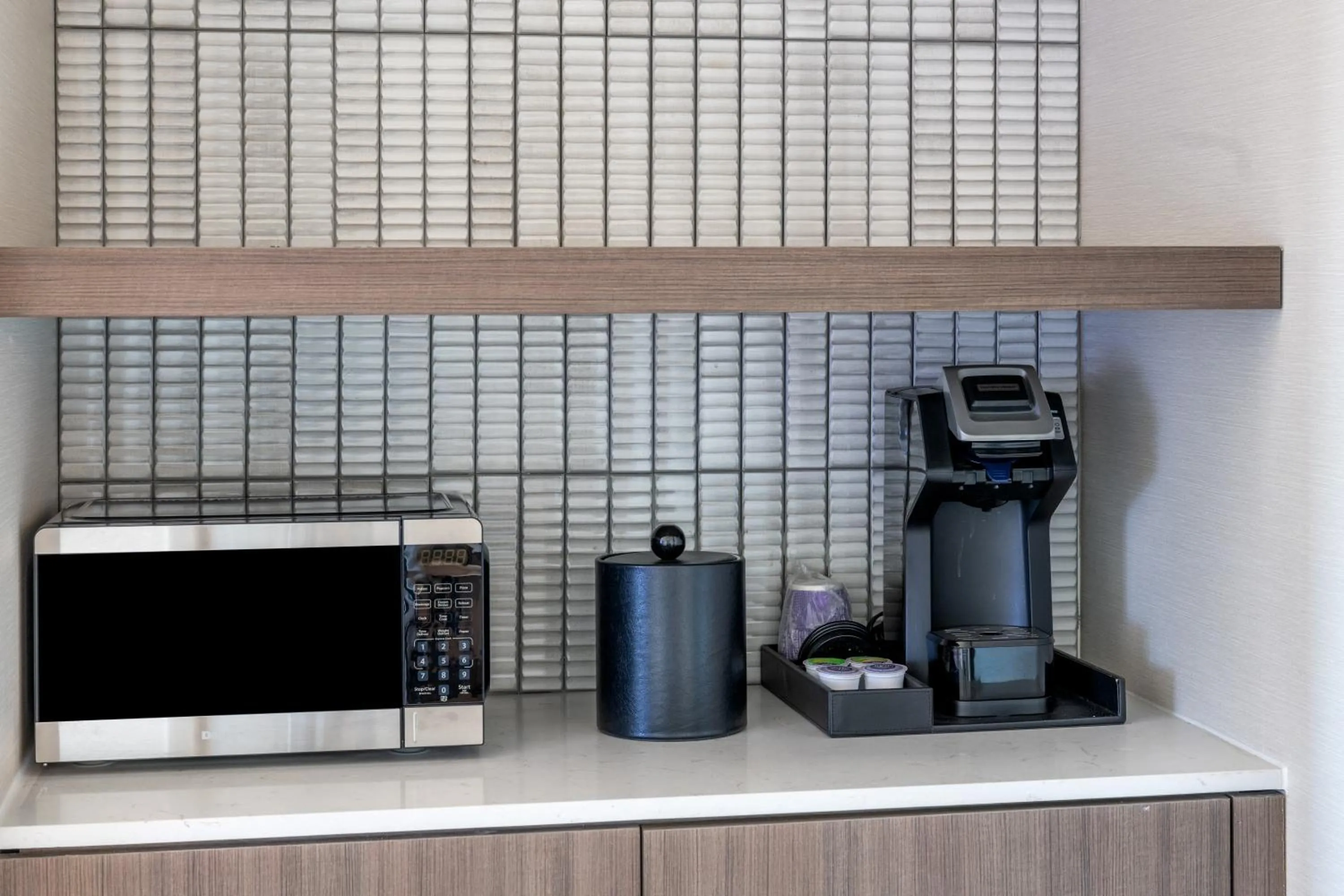 Coffee/tea facilities in Hilton Garden Inn Denver Tech Center