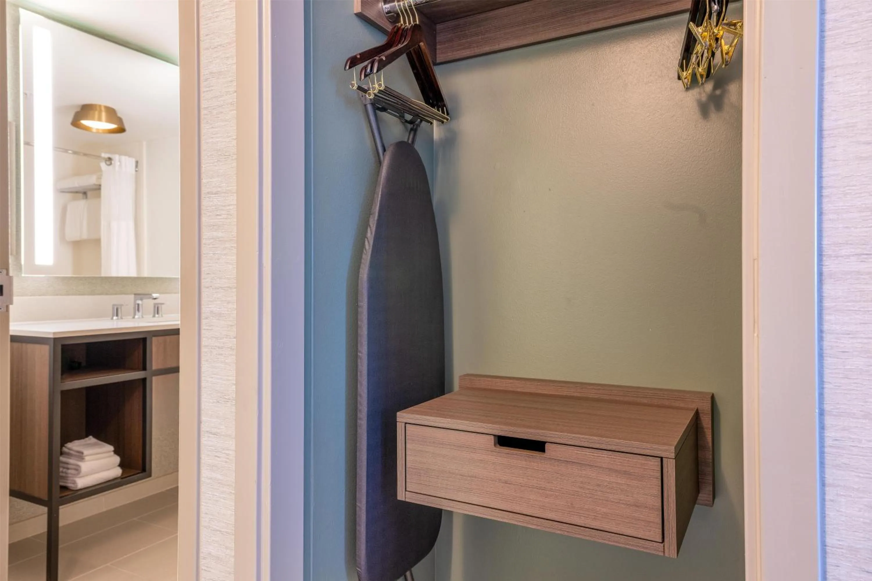 Photo of the whole room in Hilton Garden Inn Denver Tech Center