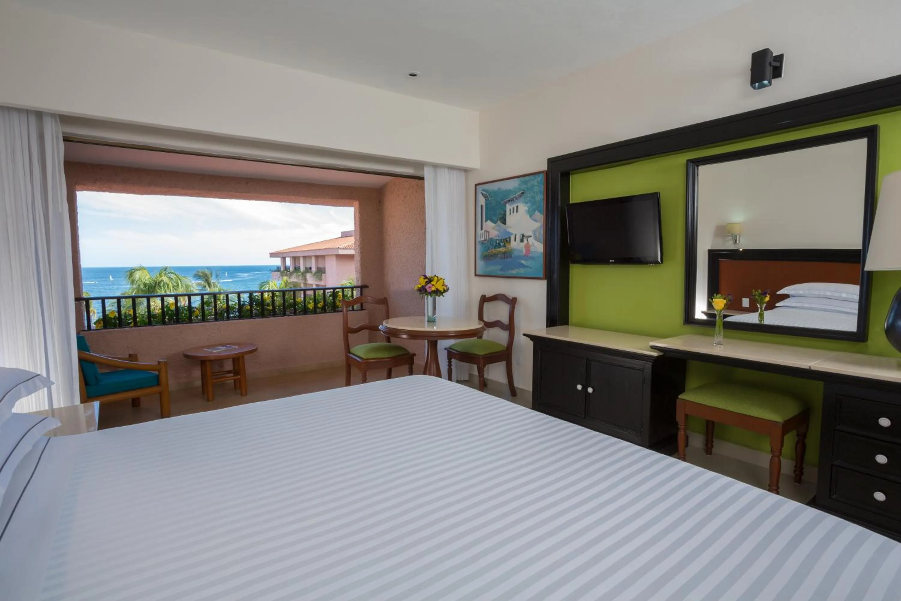 Photo of the whole room, Bed in Barceló Huatulco - All Inclusive