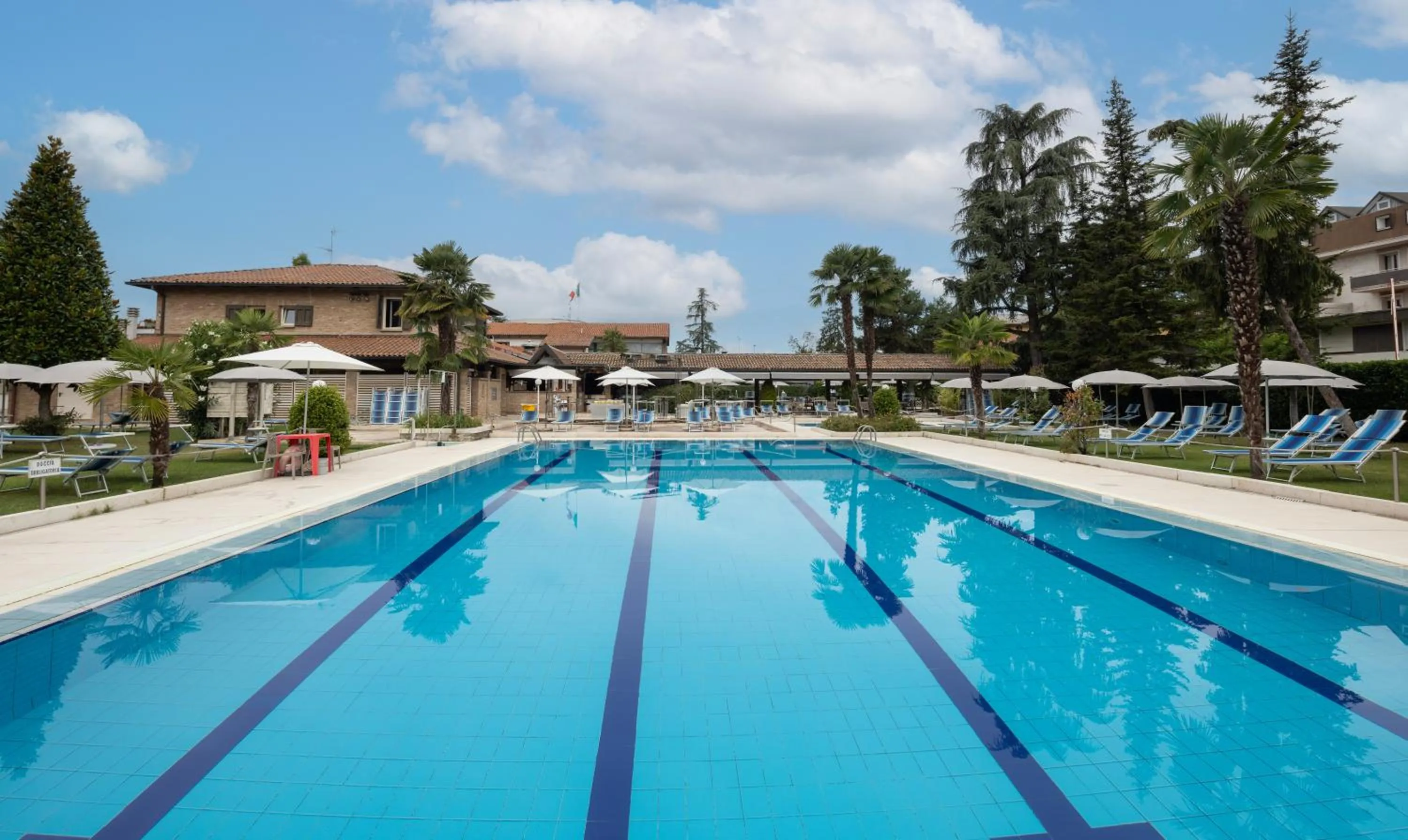 Swimming pool in Best Western Plus Hotel Modena Resort