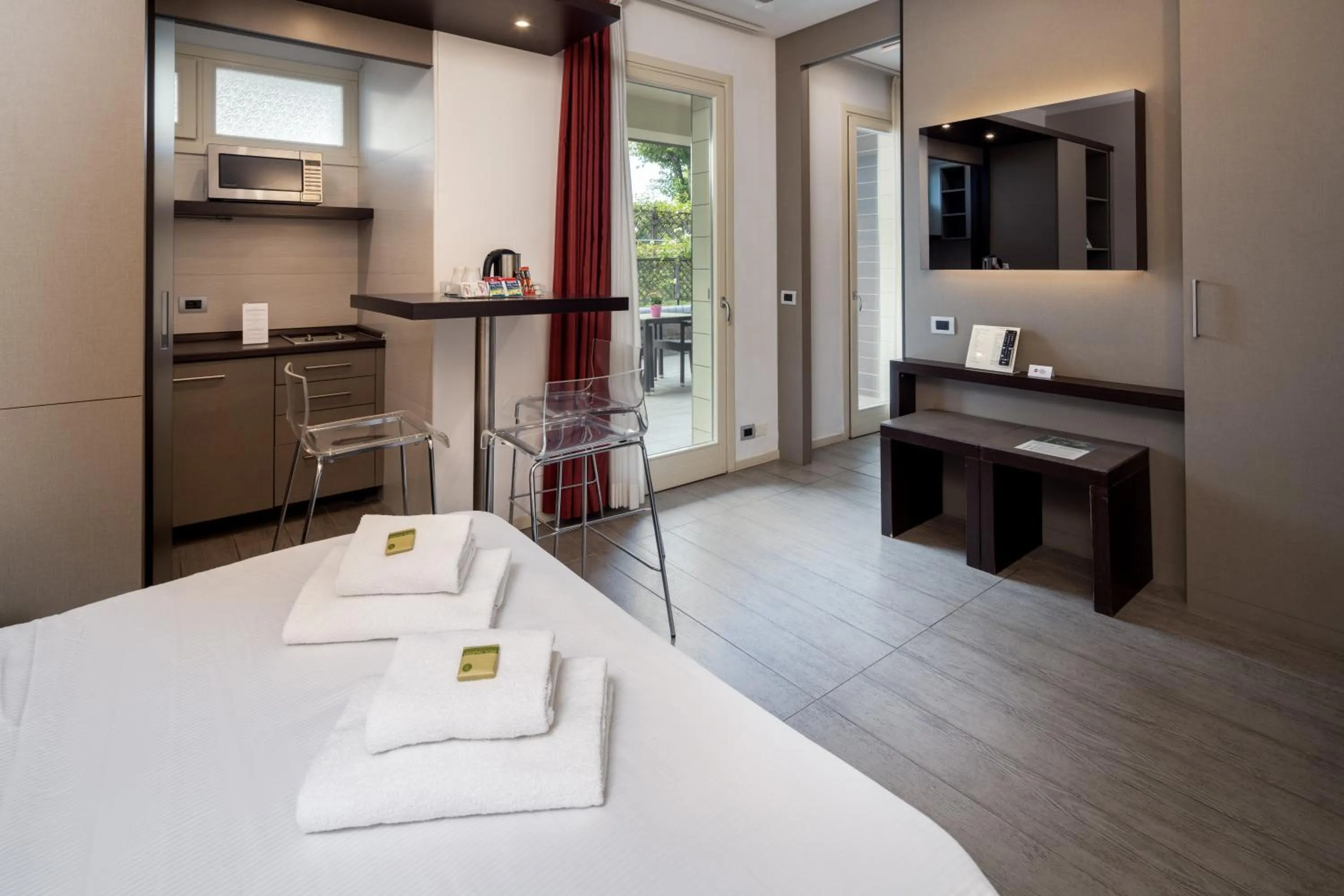 Bedroom in Best Western Plus Hotel Modena Resort