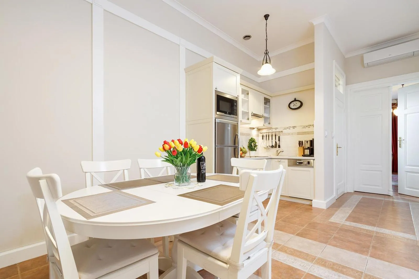 Photo of the whole room in Elegant Apartments