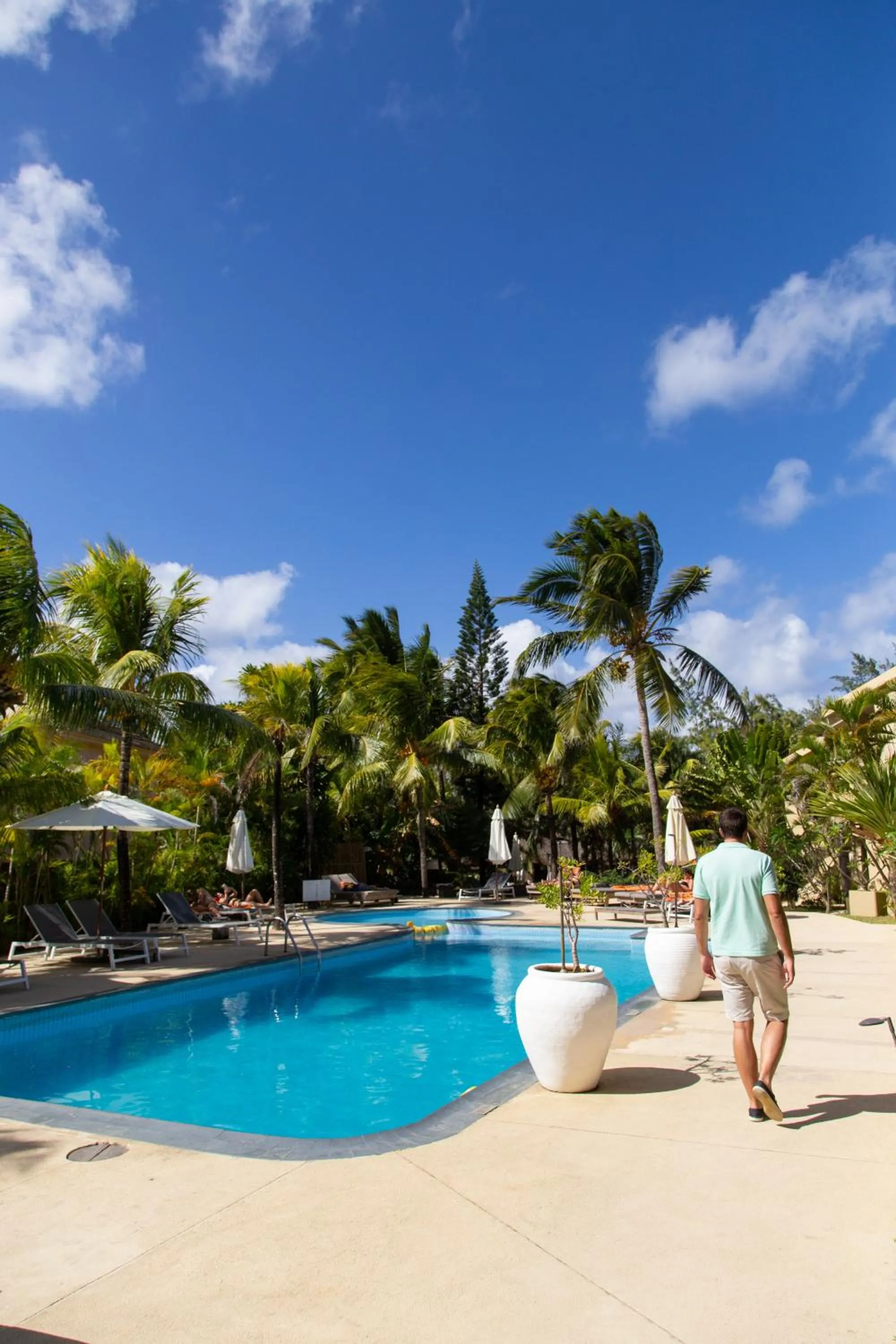 Swimming pool in Friday Attitude