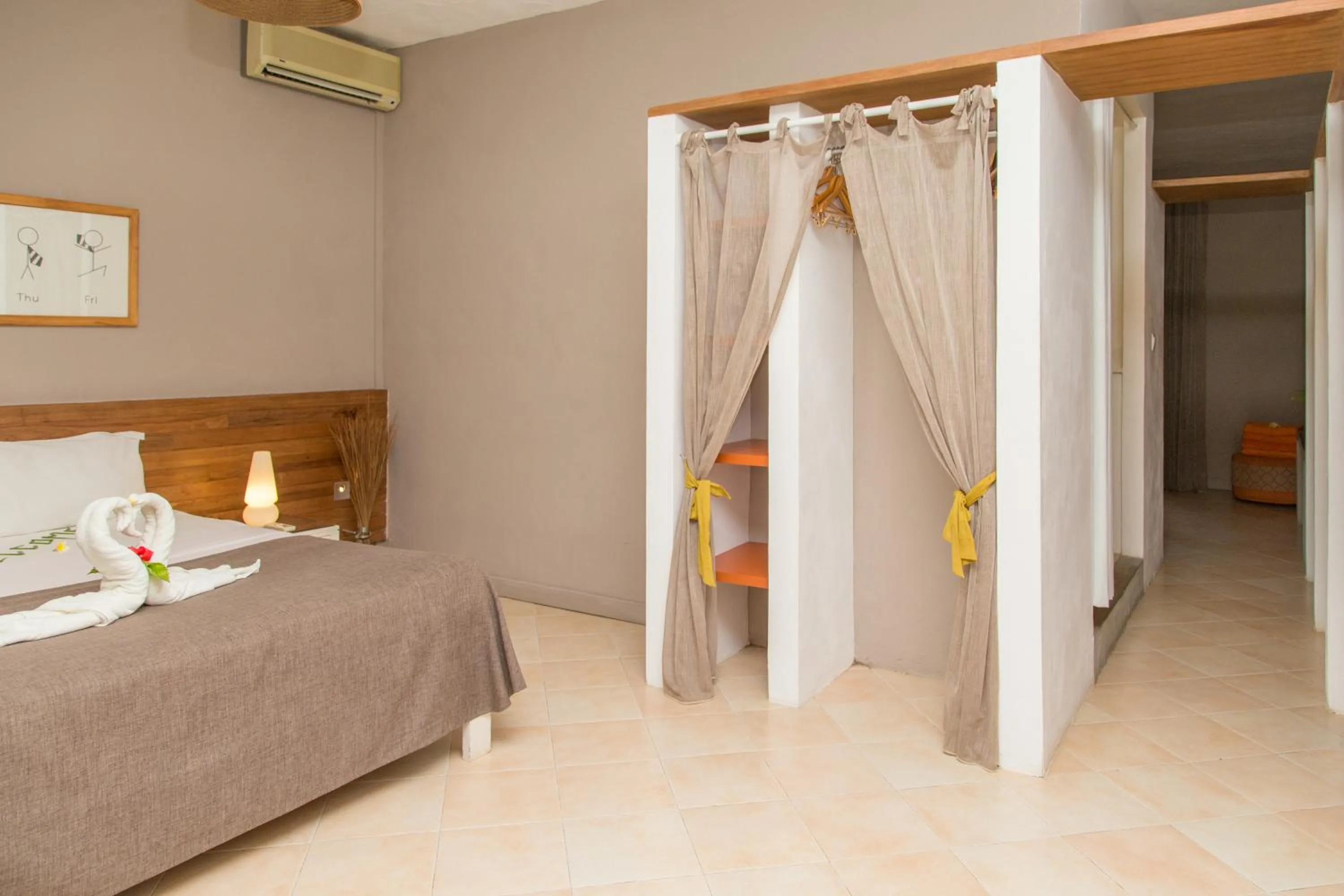 Bed in Friday Attitude