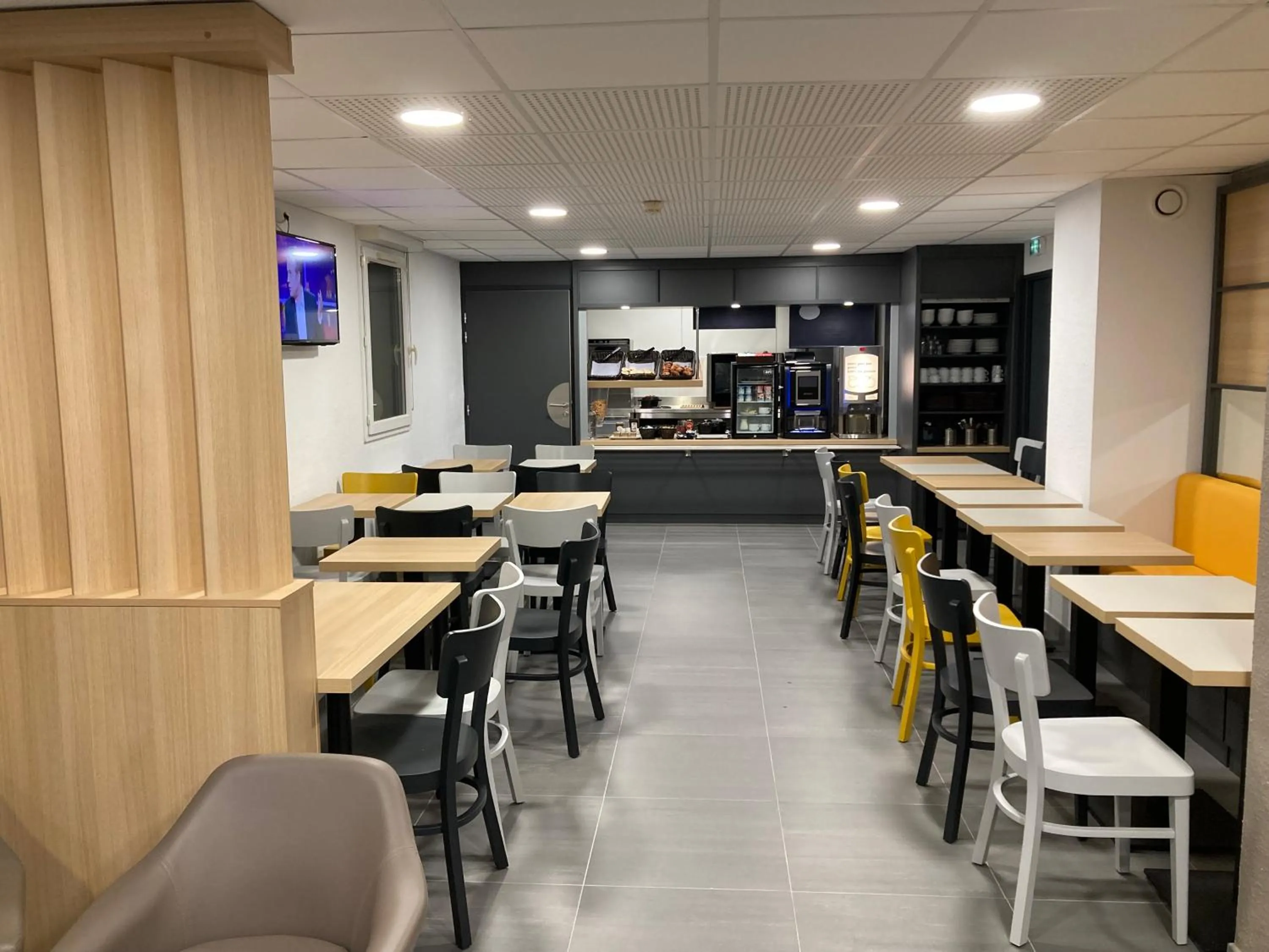 Breakfast in B&B HOTEL Le Tréport Friville