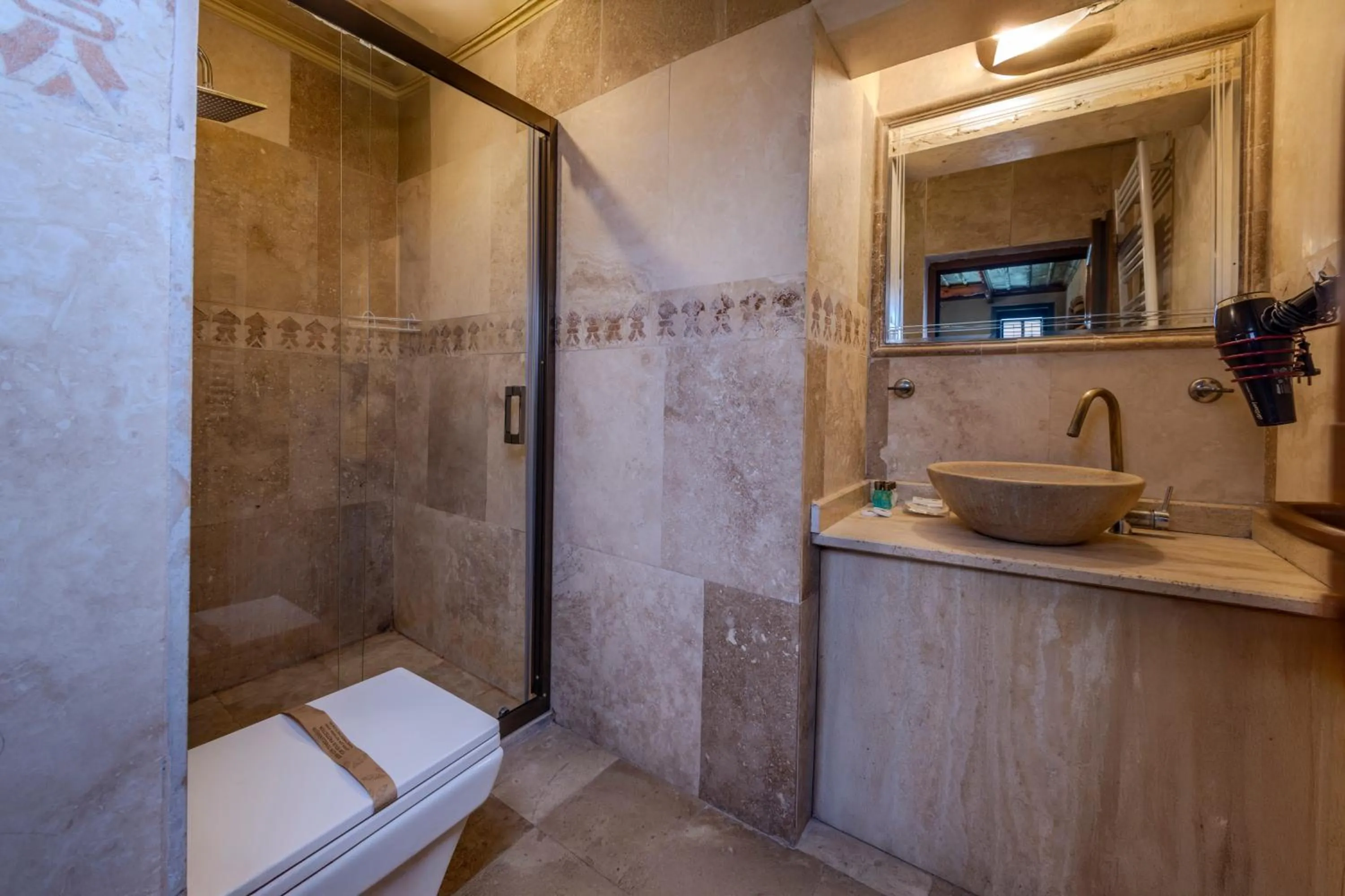 Shower in Kayatas Cave Suites