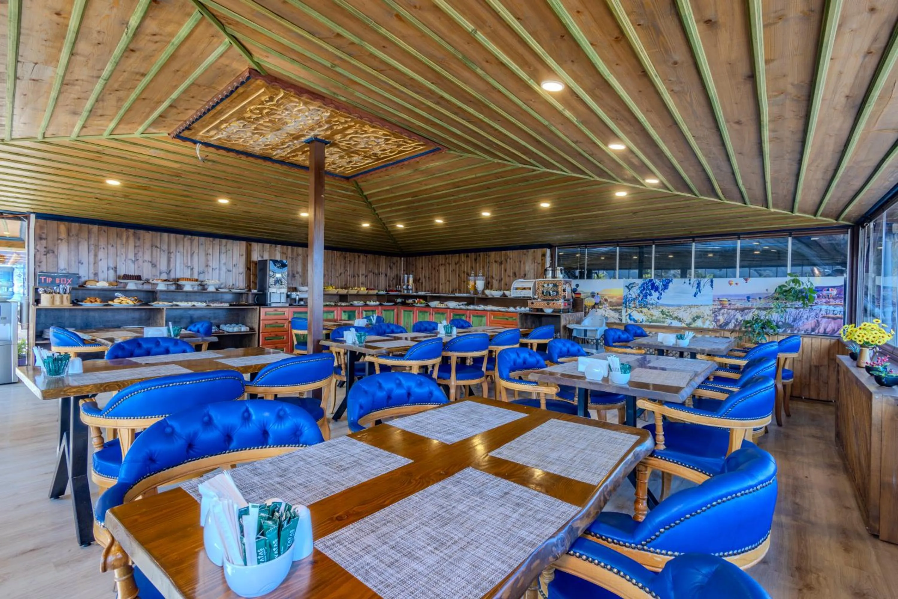 Restaurant/places to eat in Kayatas Cave Suites