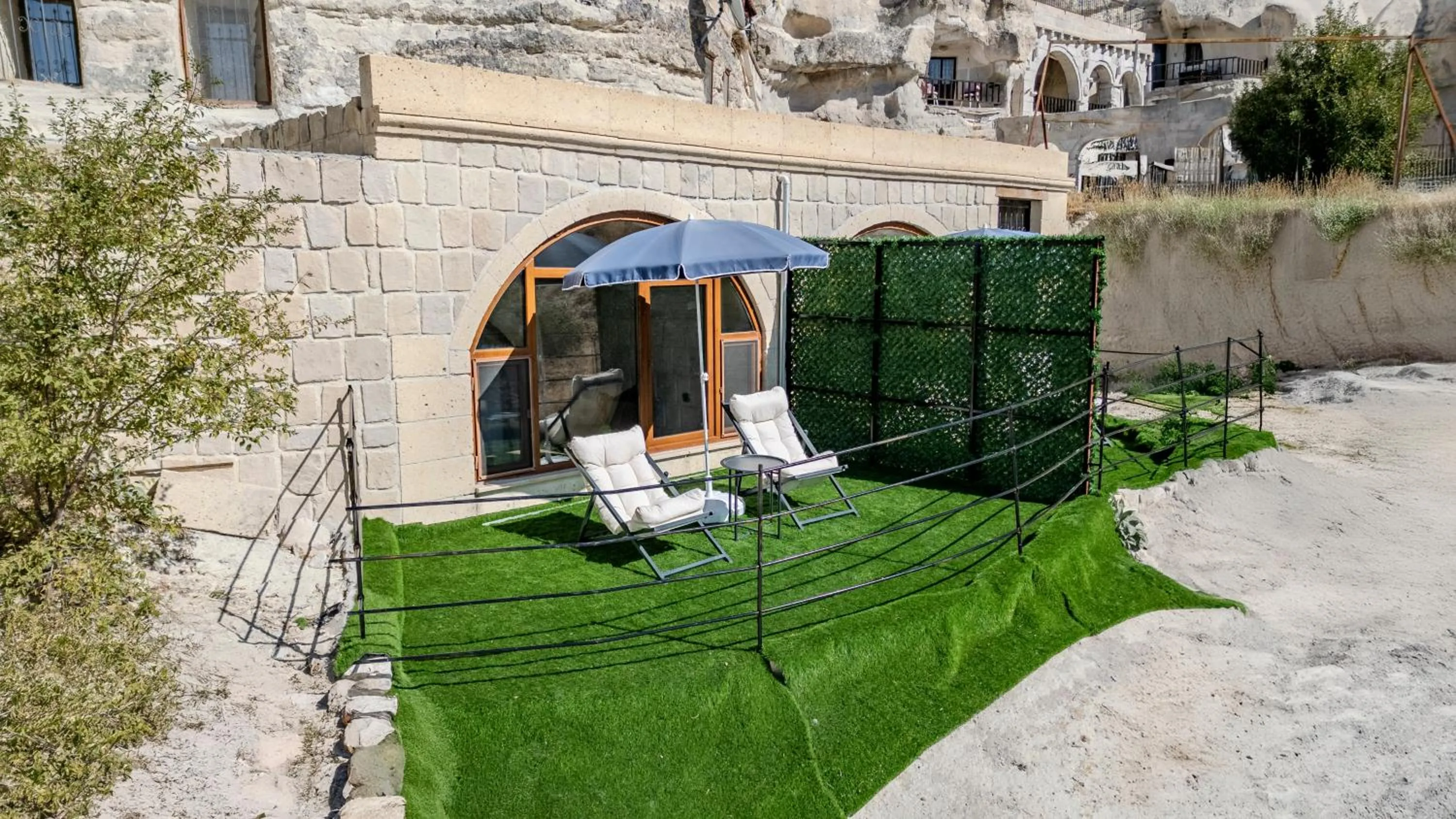Balcony/Terrace in Kayatas Cave Suites