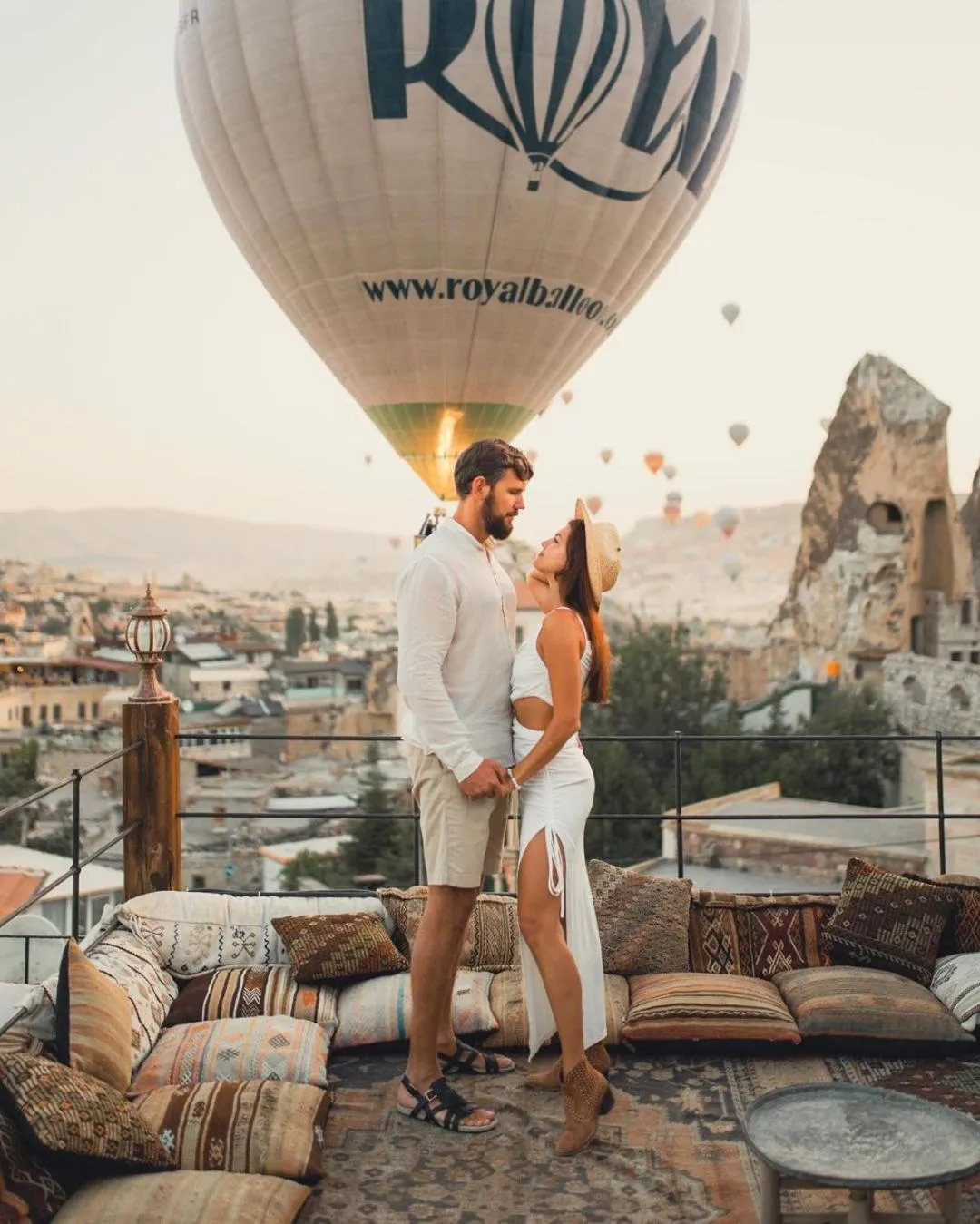 People in Kayatas Cave Suites