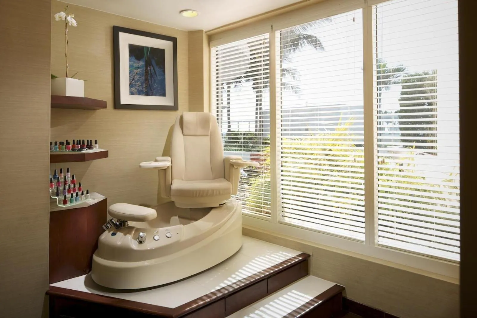 Spa and wellness centre/facilities in Beach House Fort Lauderdale, A Hilton Resort
