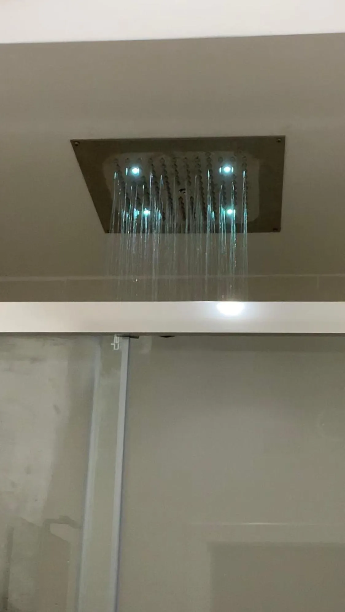 Shower in Suite CuoreNapoletano