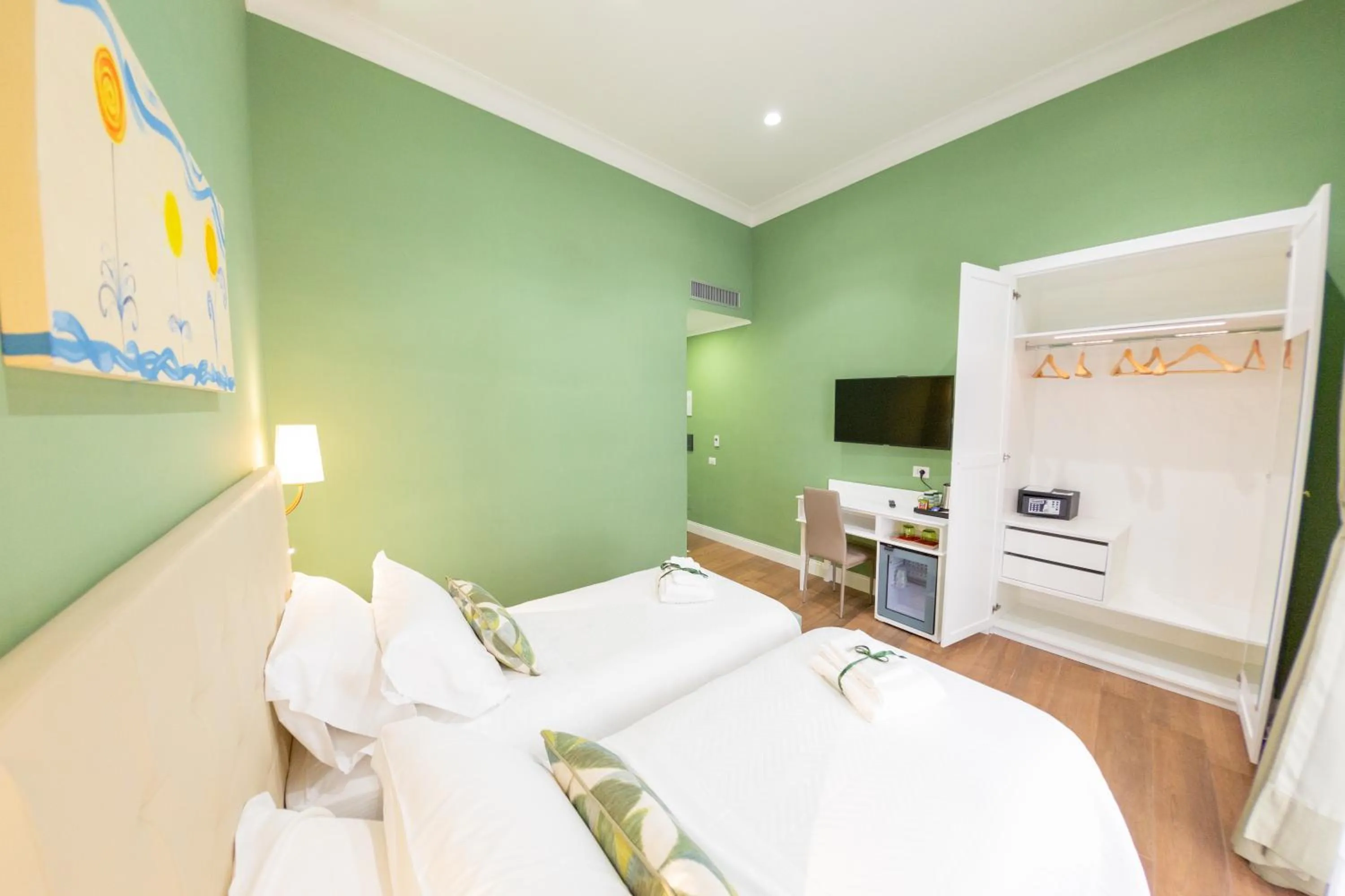 TV and multimedia, Bed in Suite CuoreNapoletano