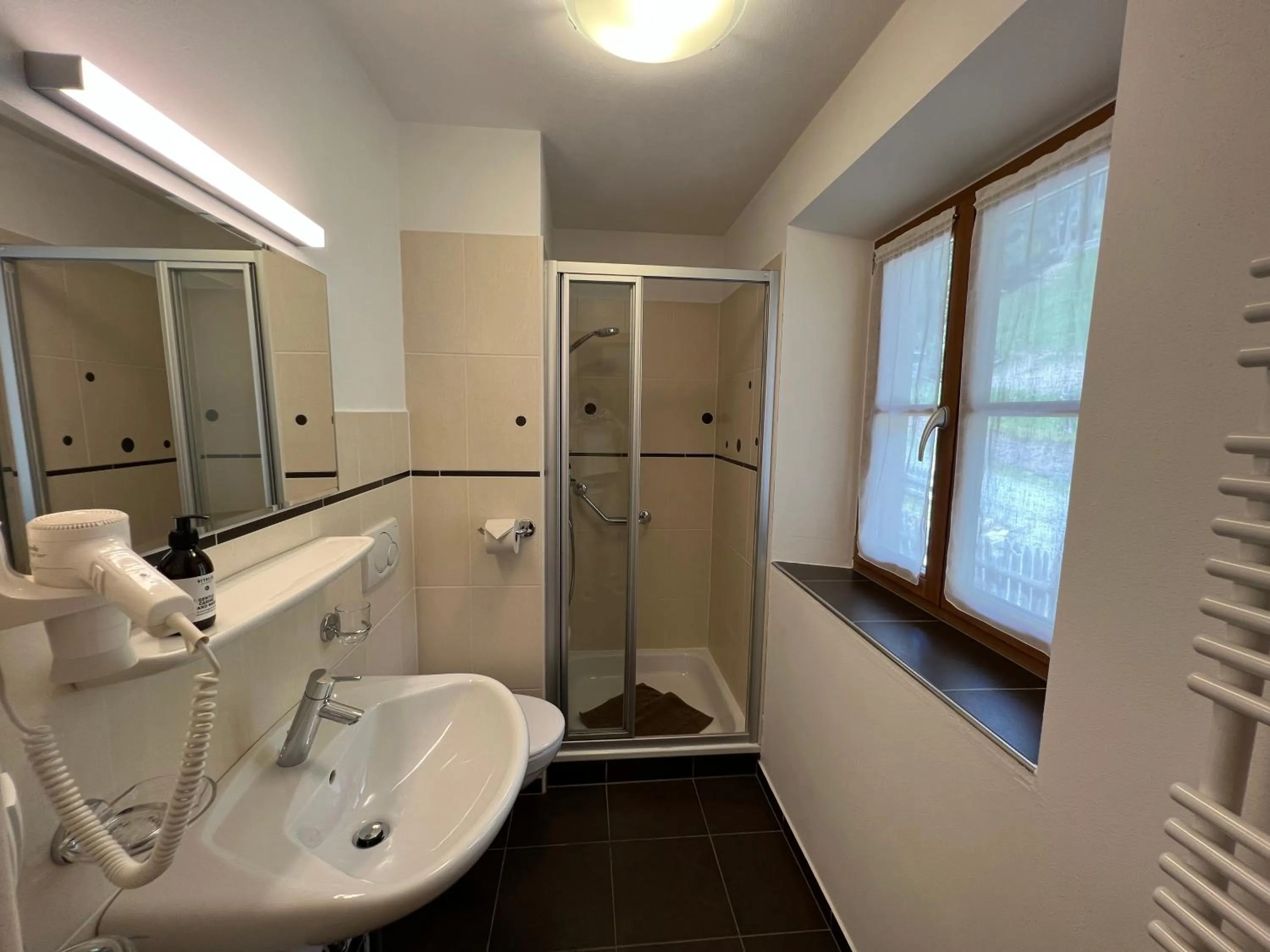 Shower in Gasthaus Bad Siess