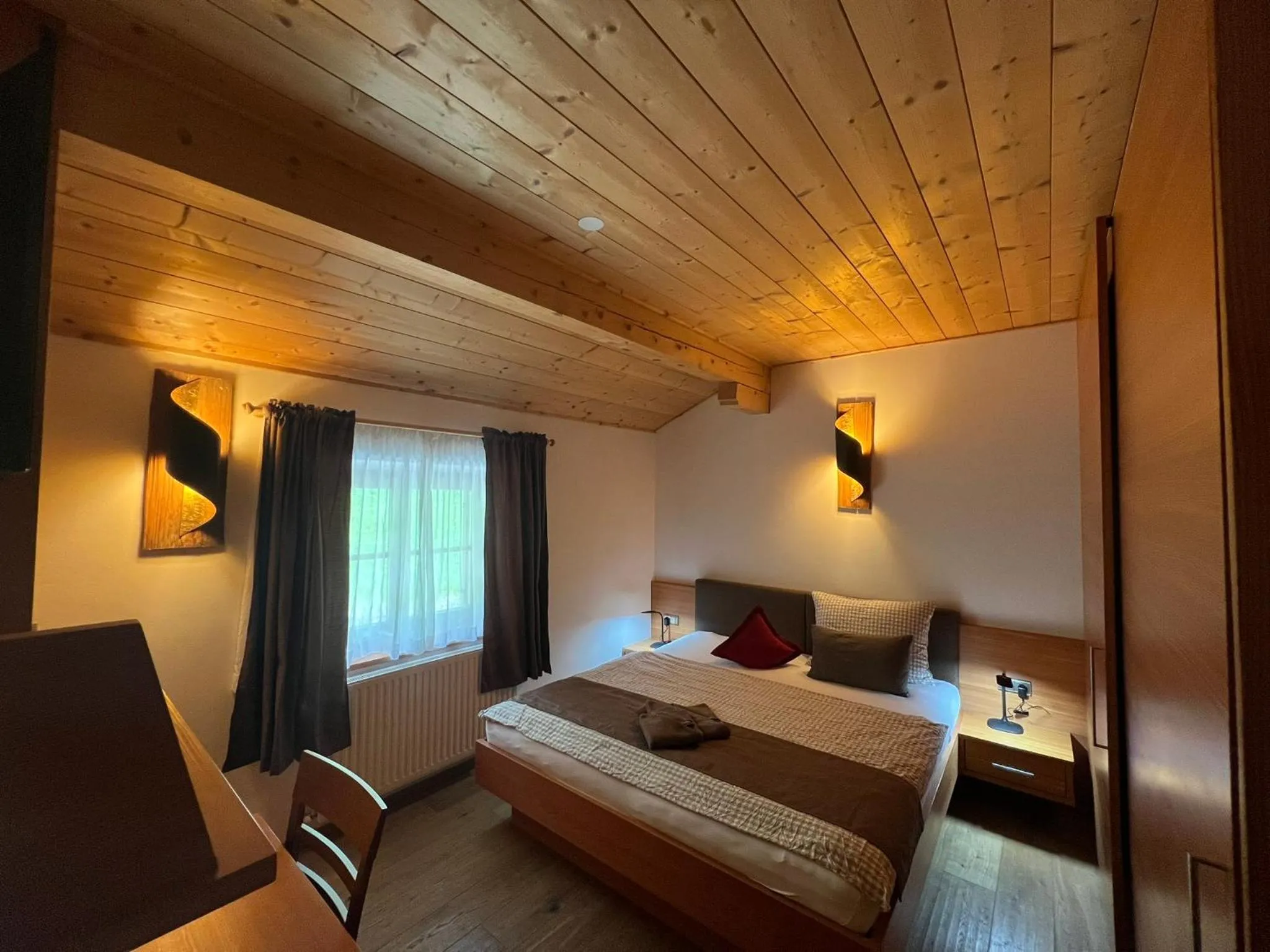 Photo of the whole room, Bed in Gasthaus Bad Siess
