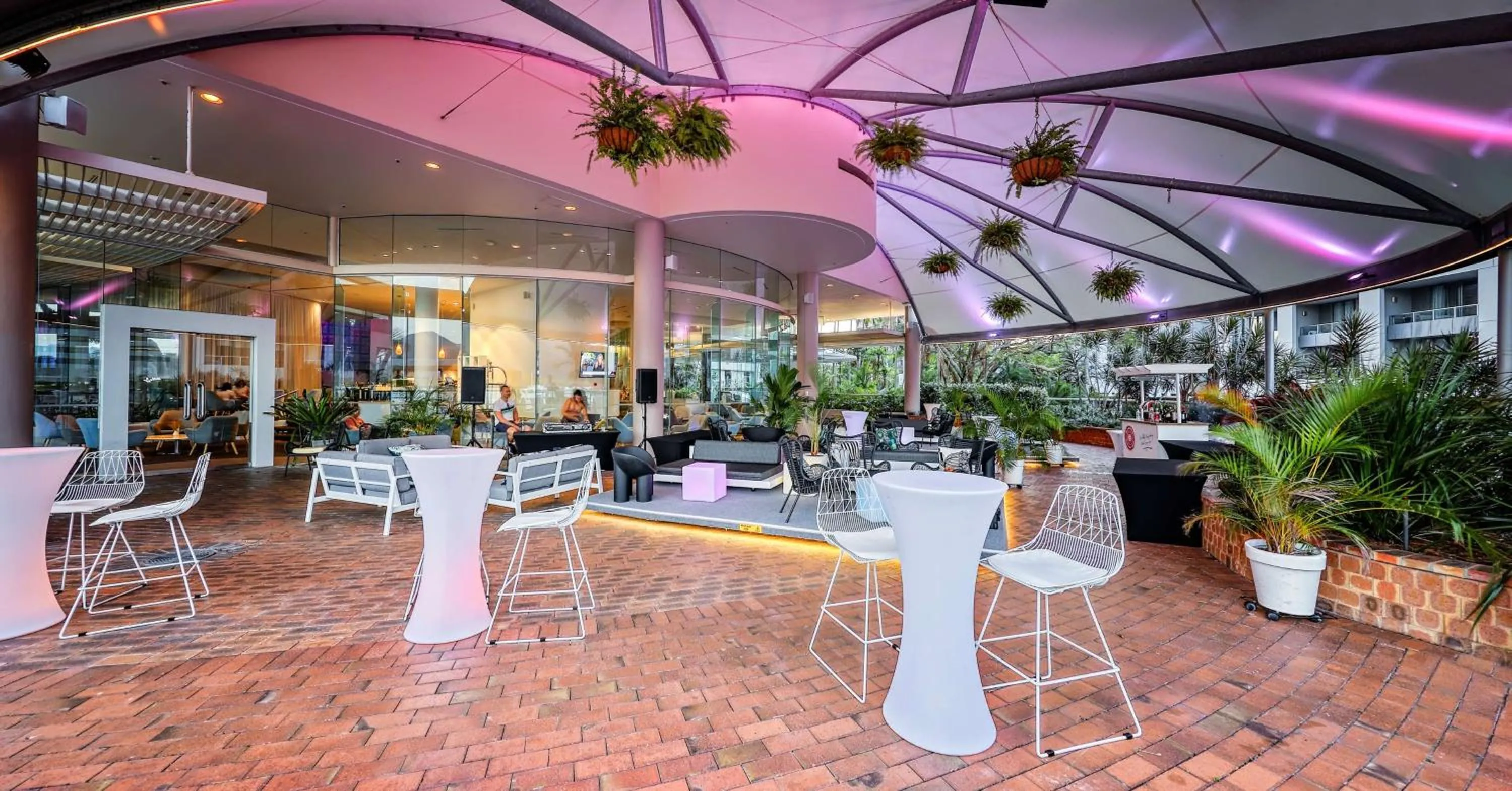 Restaurant/places to eat in Hilton Cairns