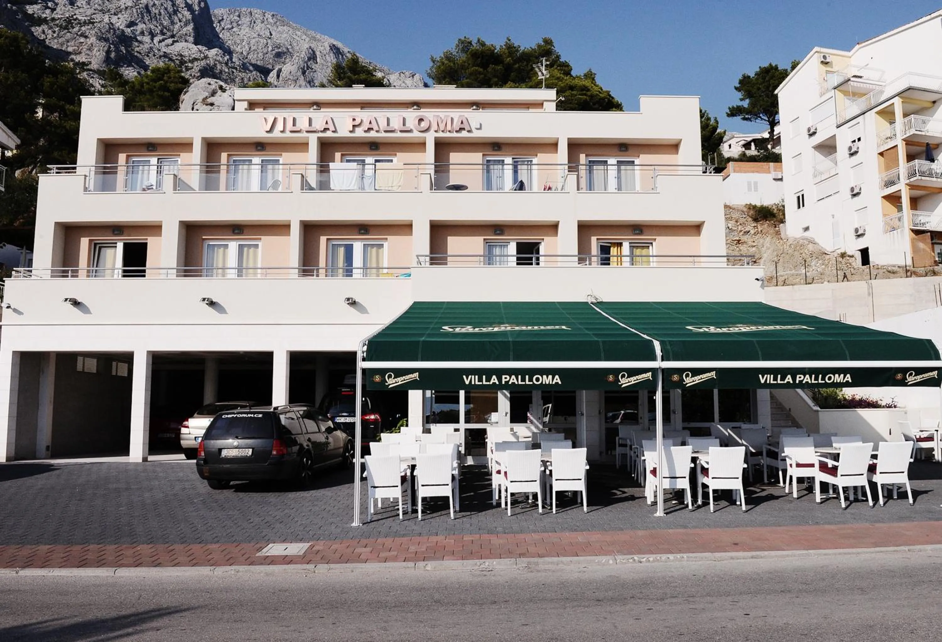 Facade/entrance in Villa Palloma