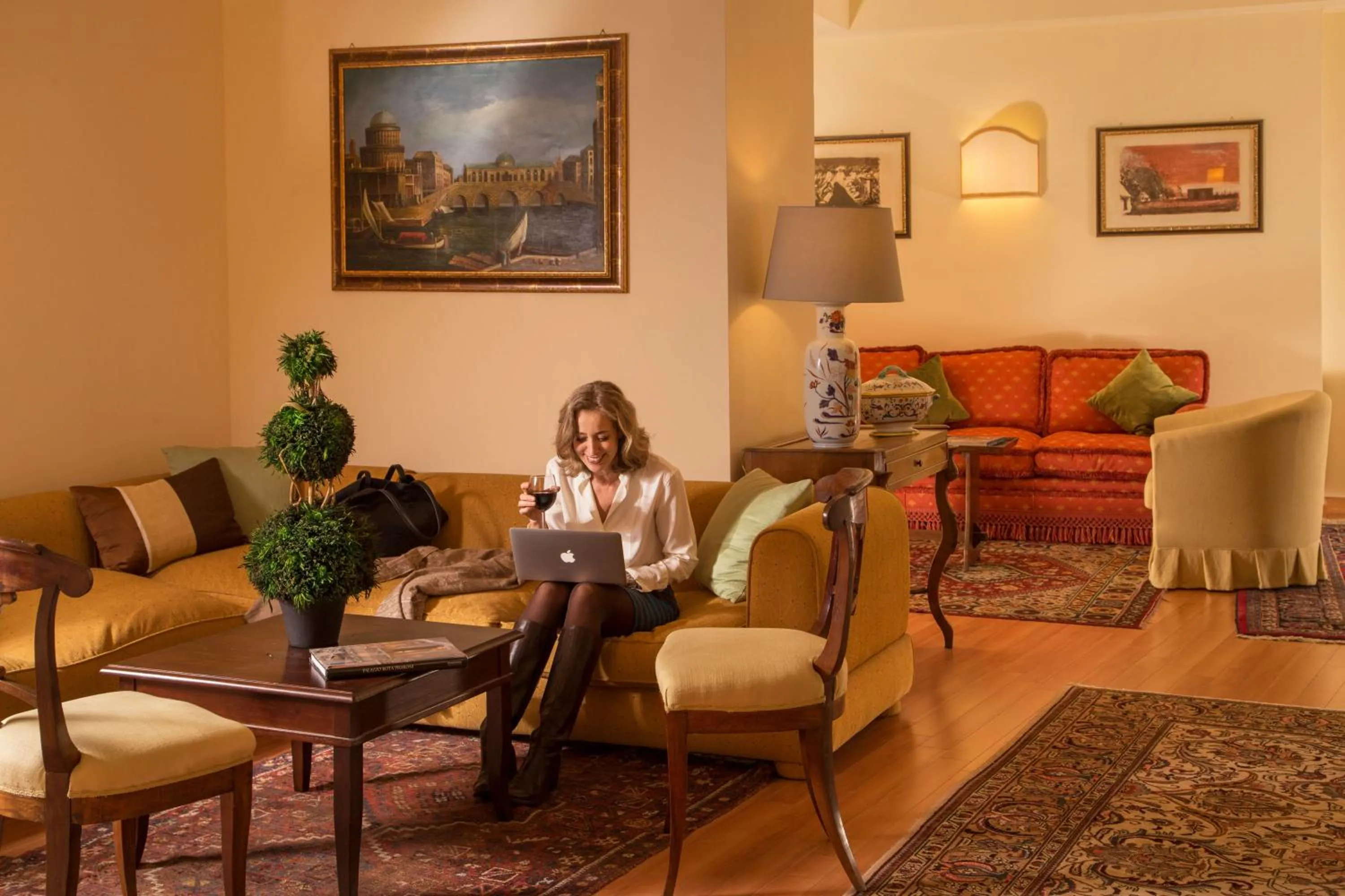 Communal lounge/ TV room in Resort La Rocchetta