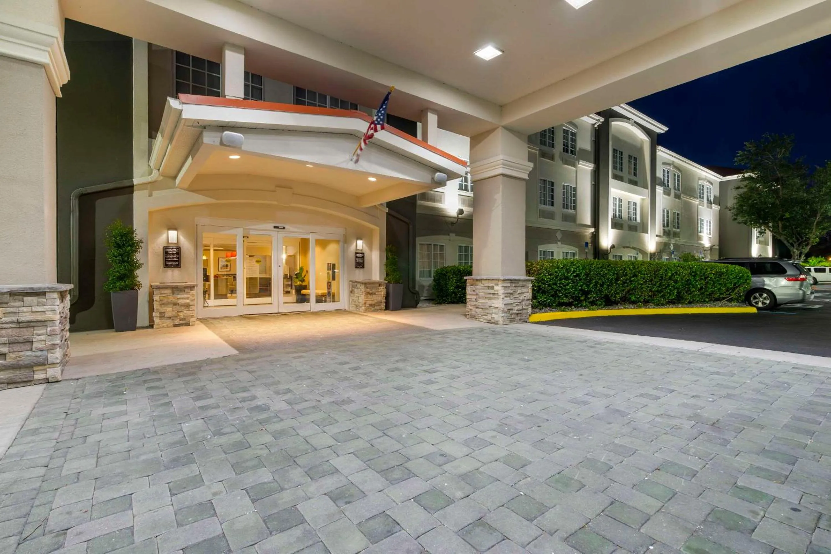 Property building in Comfort Inn & Suites Port Charlotte-Punta Gorda