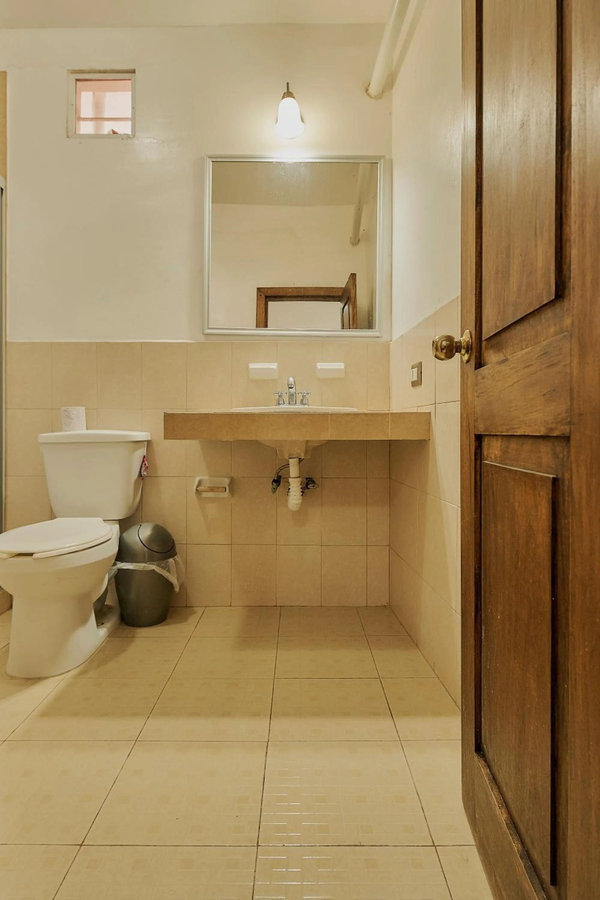 Shower in Hotel Cervantino