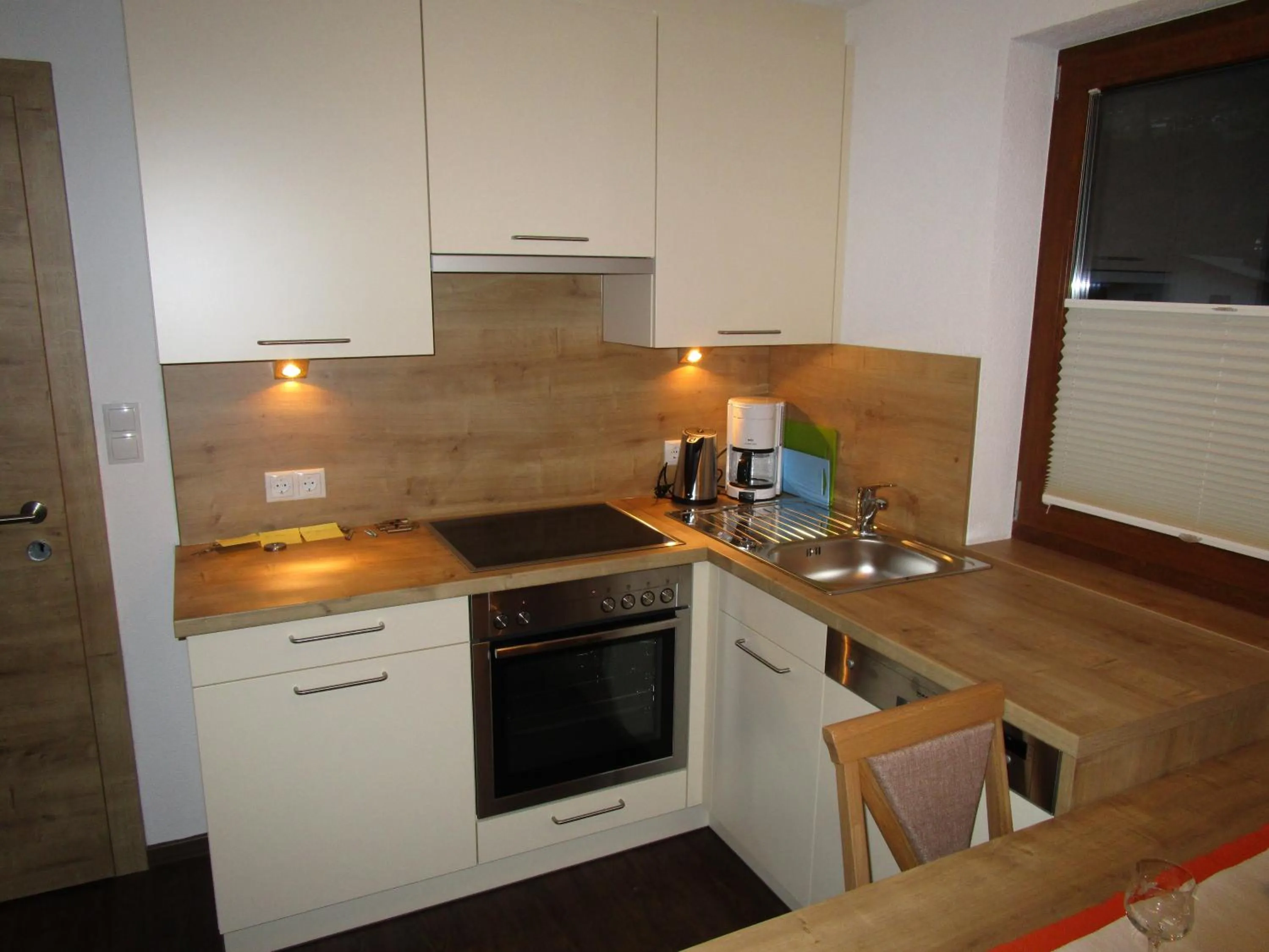 Kitchen or kitchenette in Gästehaus Helga