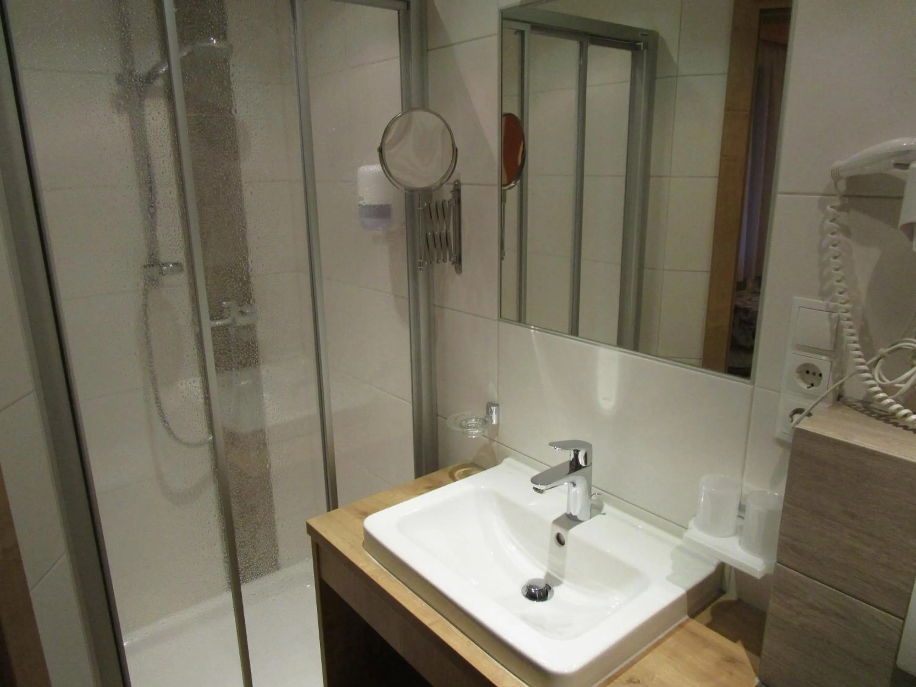 Bathroom in Gästehaus Helga